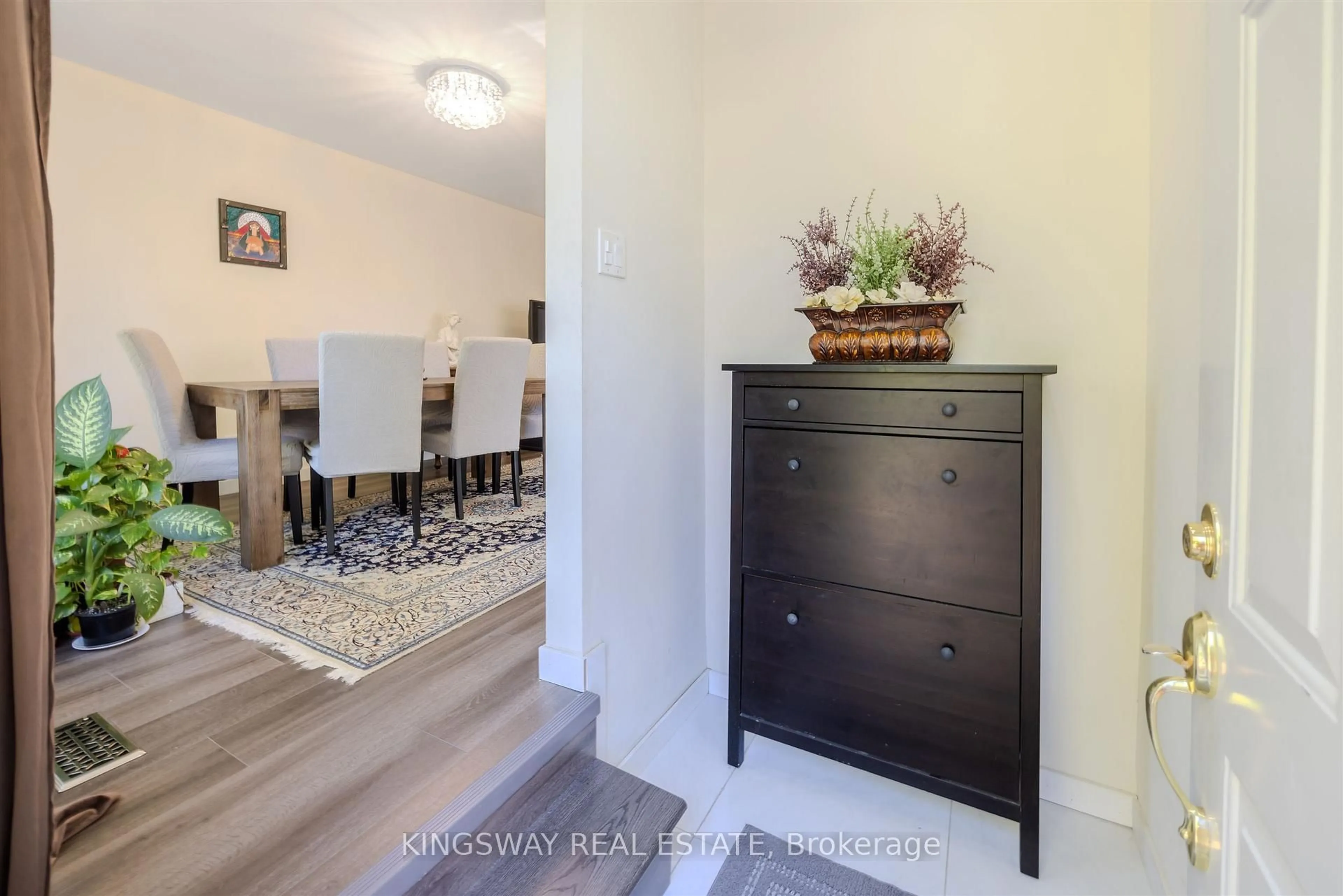 Unknown for 25 Bailey Cres, Aurora Ontario L4G 2B2