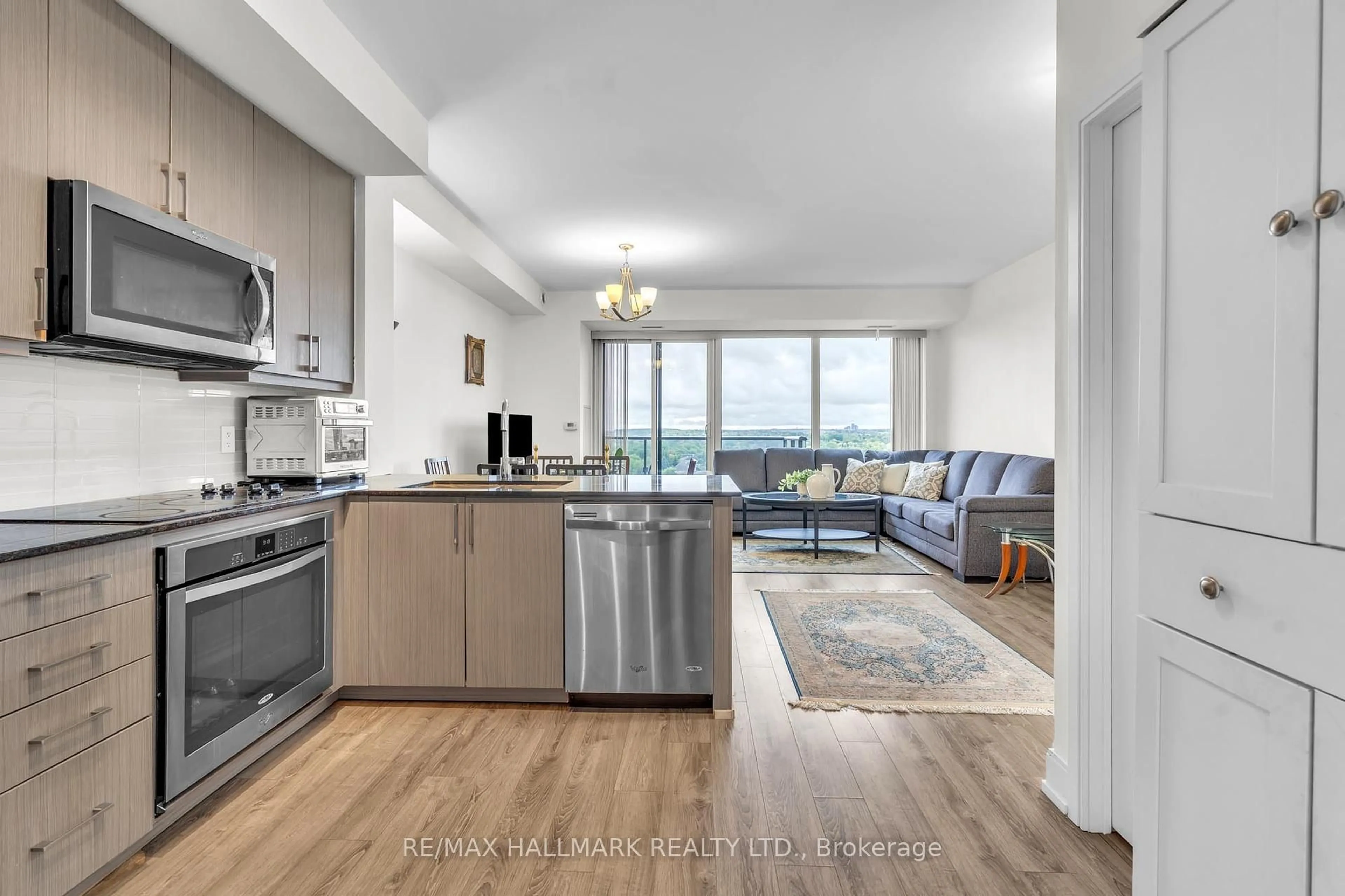 Open concept kitchen, unknown for 9608 Yonge St #1609A, Richmond Hill Ontario L4C 1V6