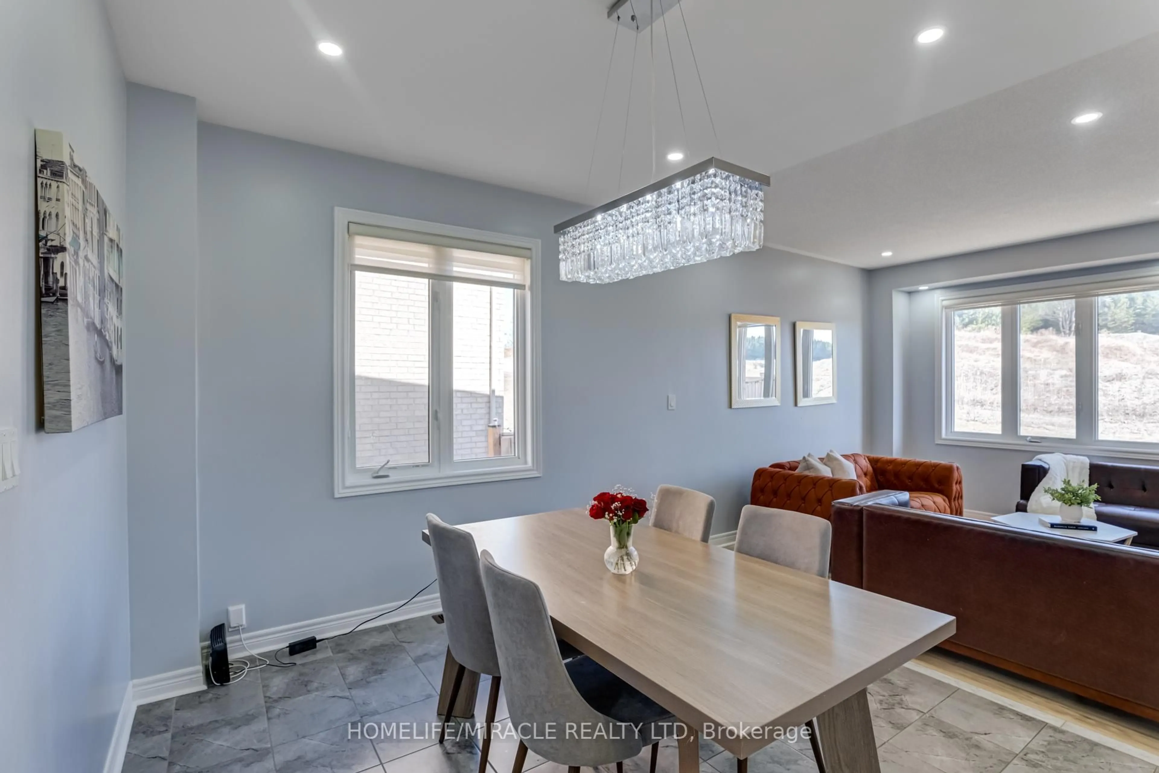 Dining room, unknown for 57 Sutcliffe Way, New Tecumseth Ontario L9R 0N8