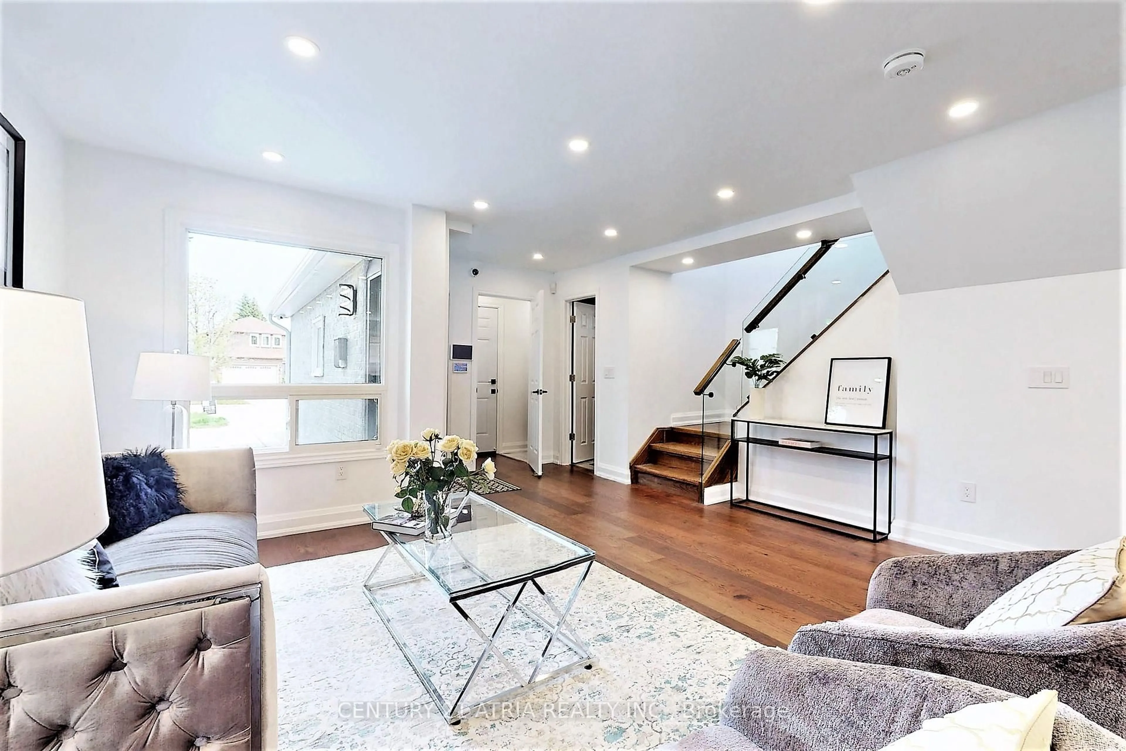 Living room with furniture, unknown for 132 Kersey Cres, Richmond Hill Ontario L4C 5V8