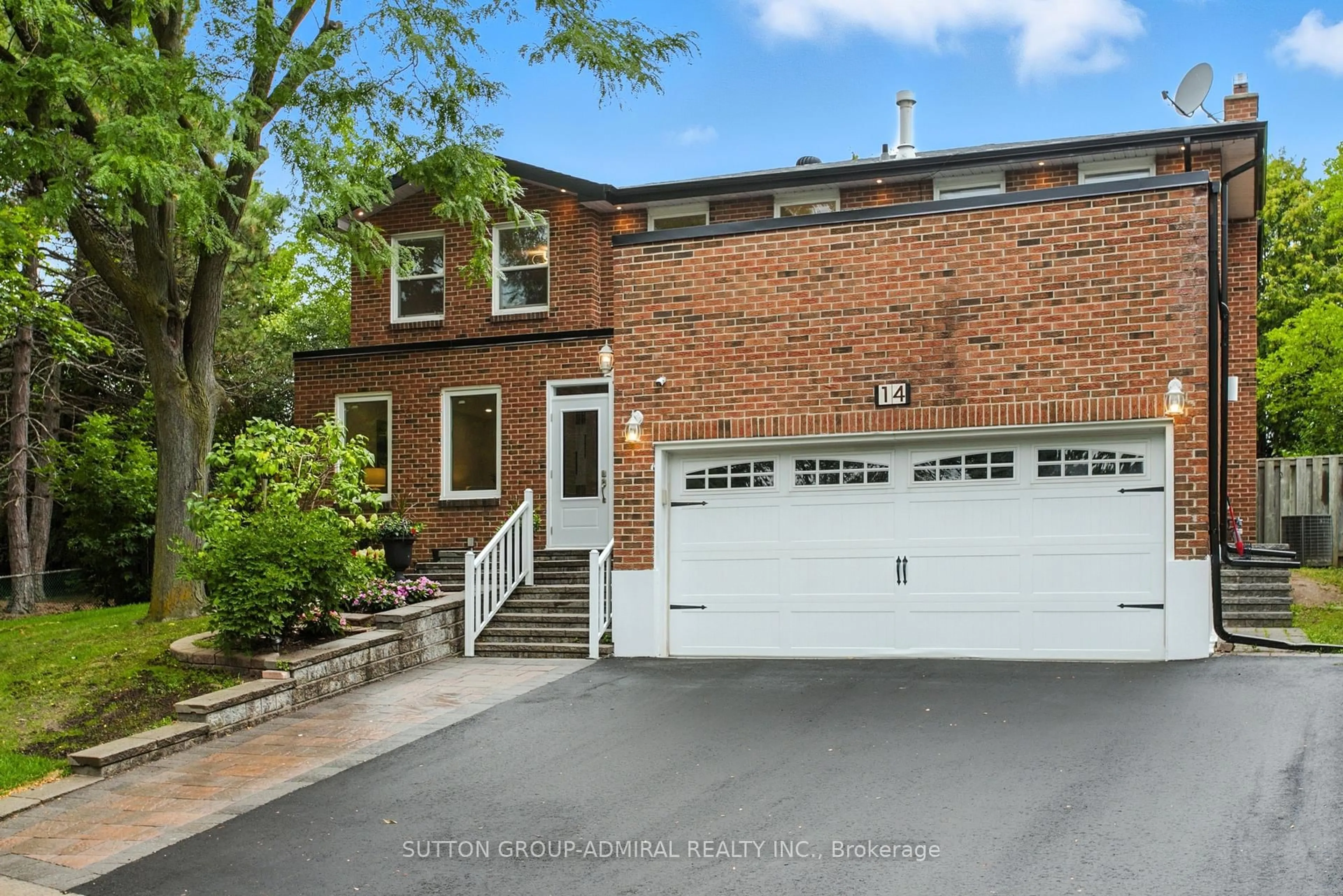 Home with brick exterior material, street for 14 Willowbrook Rd, Markham Ontario L3T 4W9