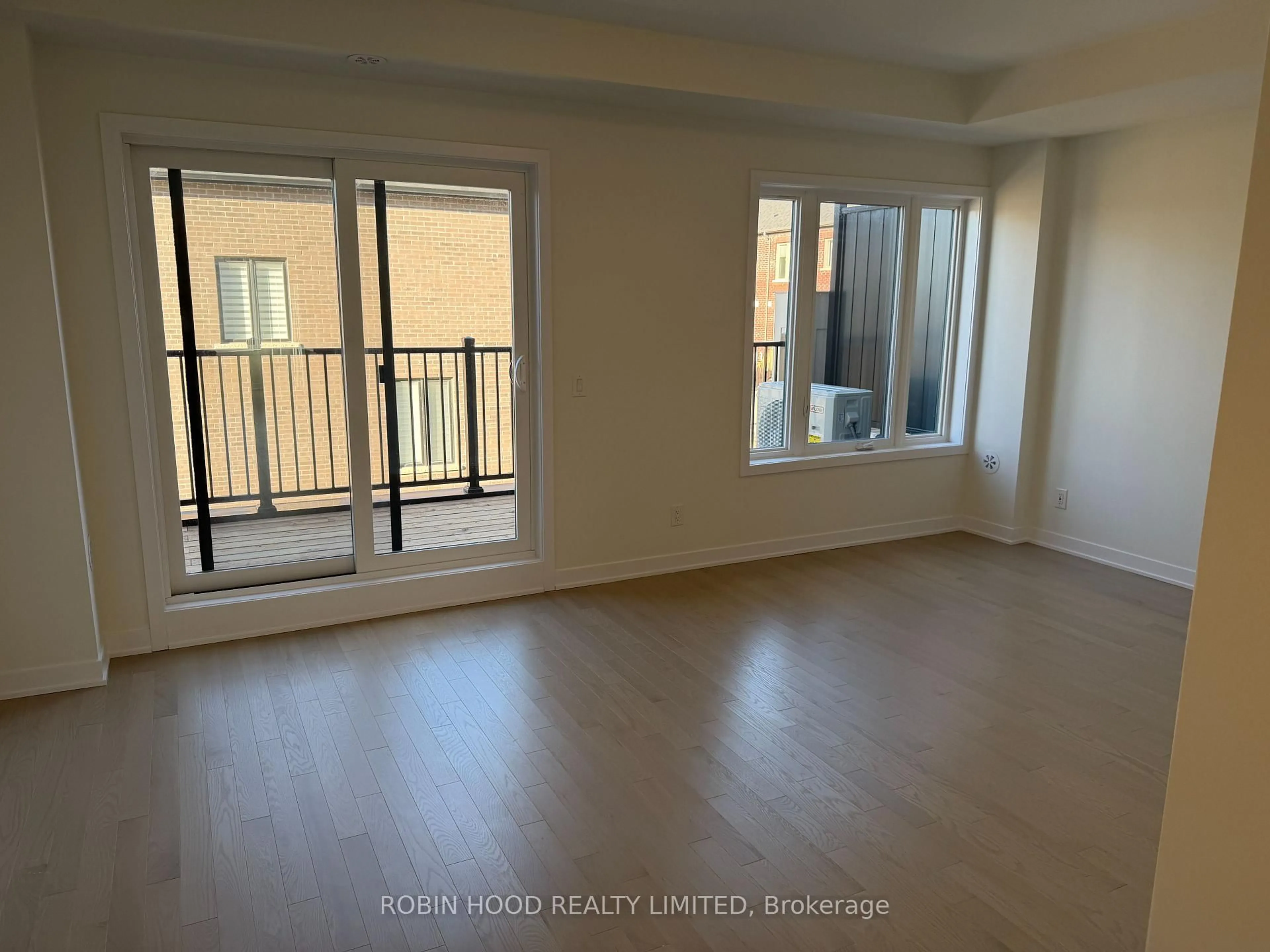 A pic of a room for 72 York Downs Blvd, Markham Ontario L6C 3K4