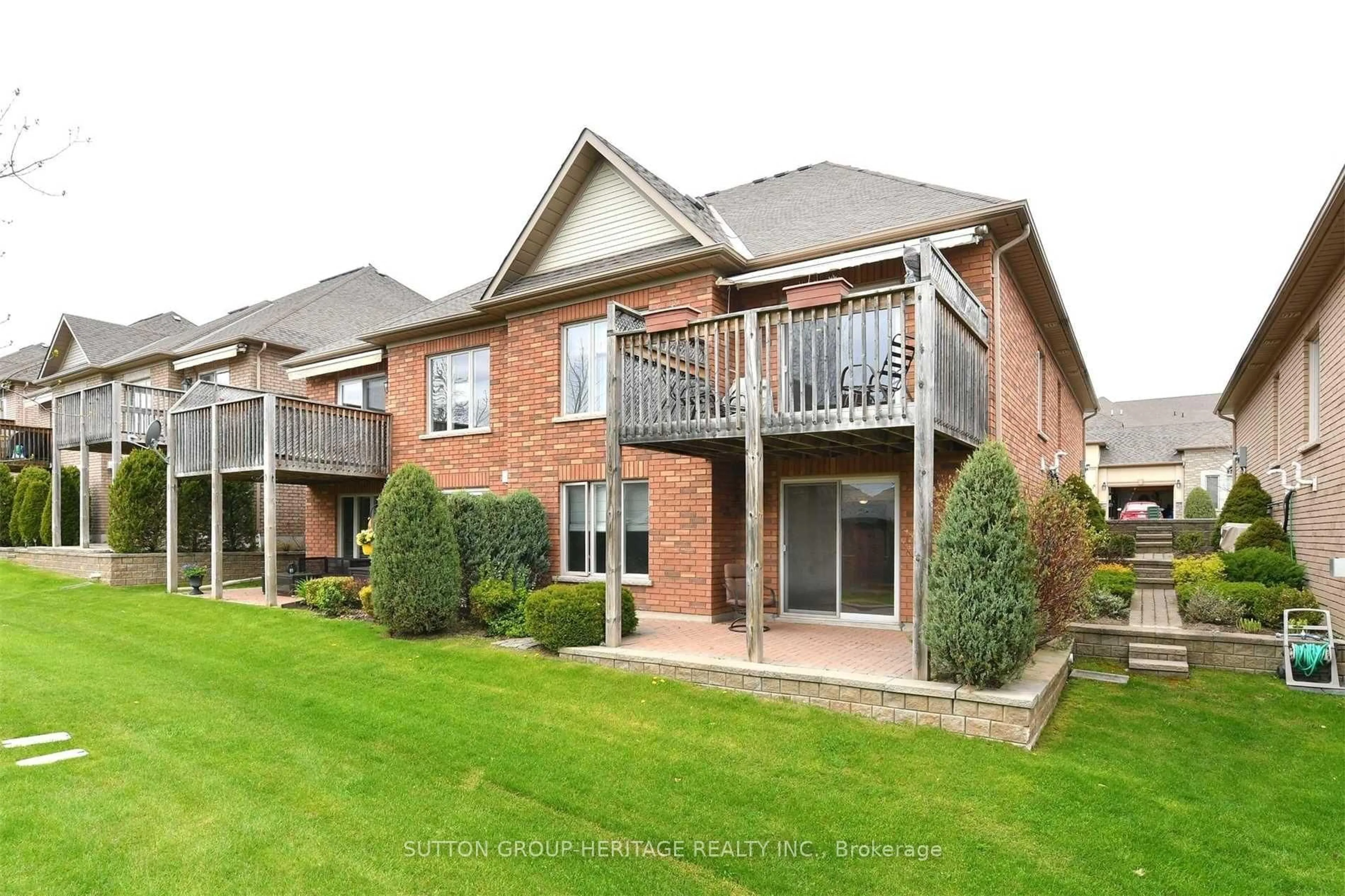 Home with brick exterior material, unknown for 5 Via Vistana Rd, New Tecumseth Ontario L9R 0C5