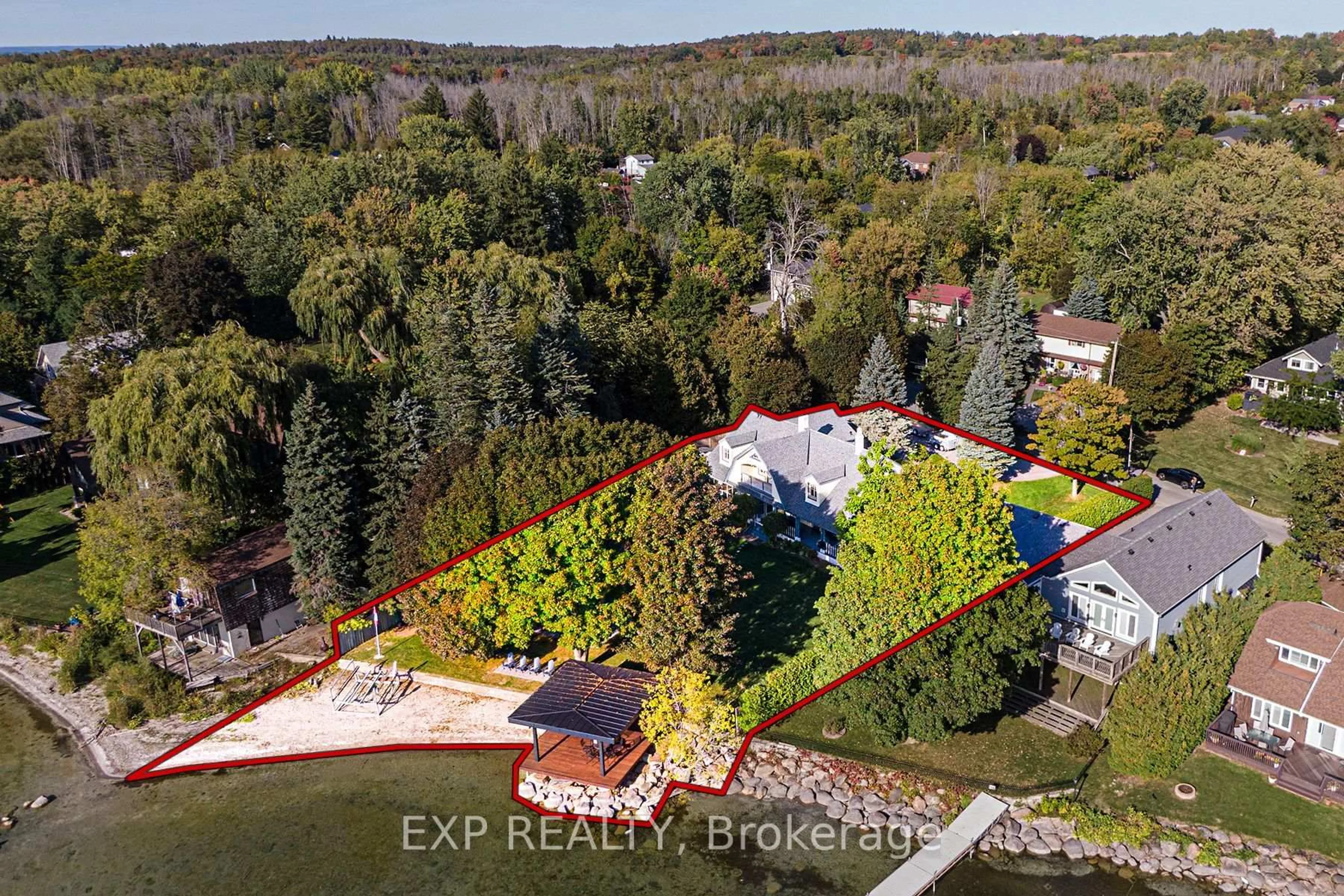 A pic from outside/outdoor area/front of a property/back of a property/a pic from drone, unknown for 376 Lake Dr, Georgina Ontario L4P 3C8