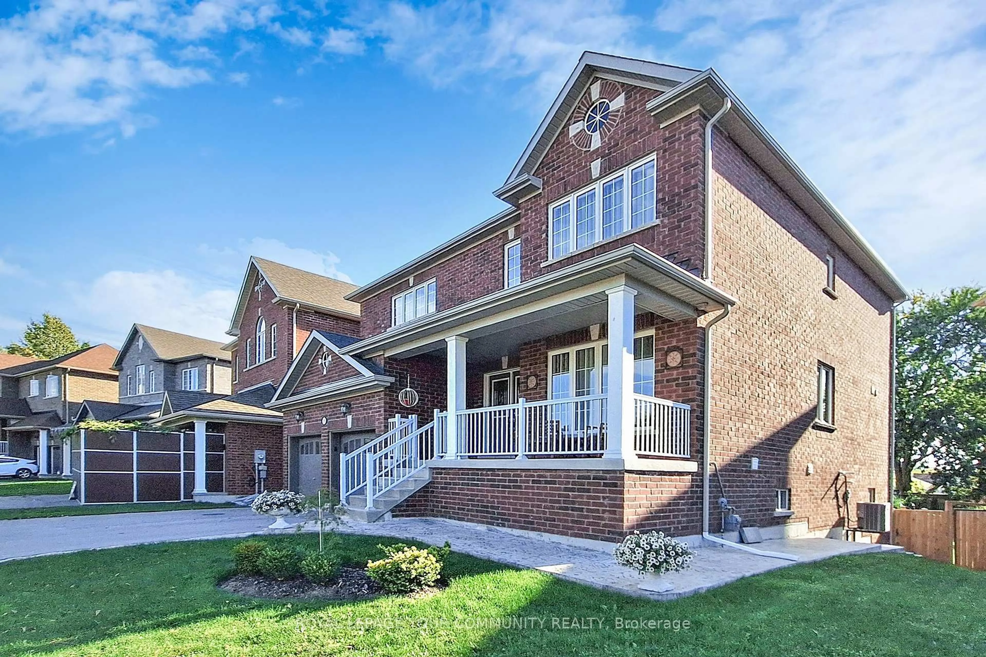 Home with brick exterior material, street for 19 Richmond Park Dr, Georgina Ontario L4P 0H2
