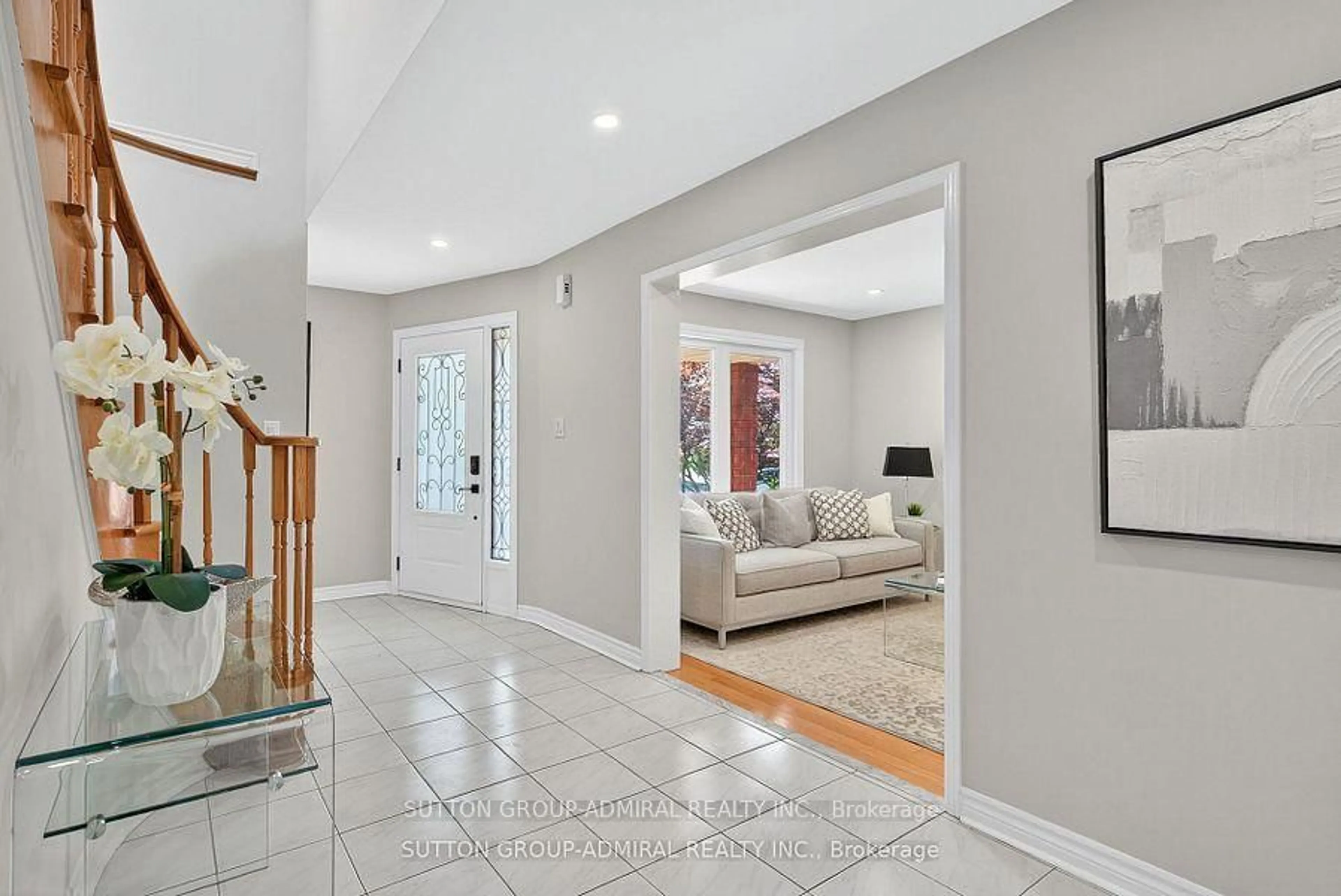 Indoor entryway for 43 Keremeos Cres, Richmond Hill Ontario L4C 9R9