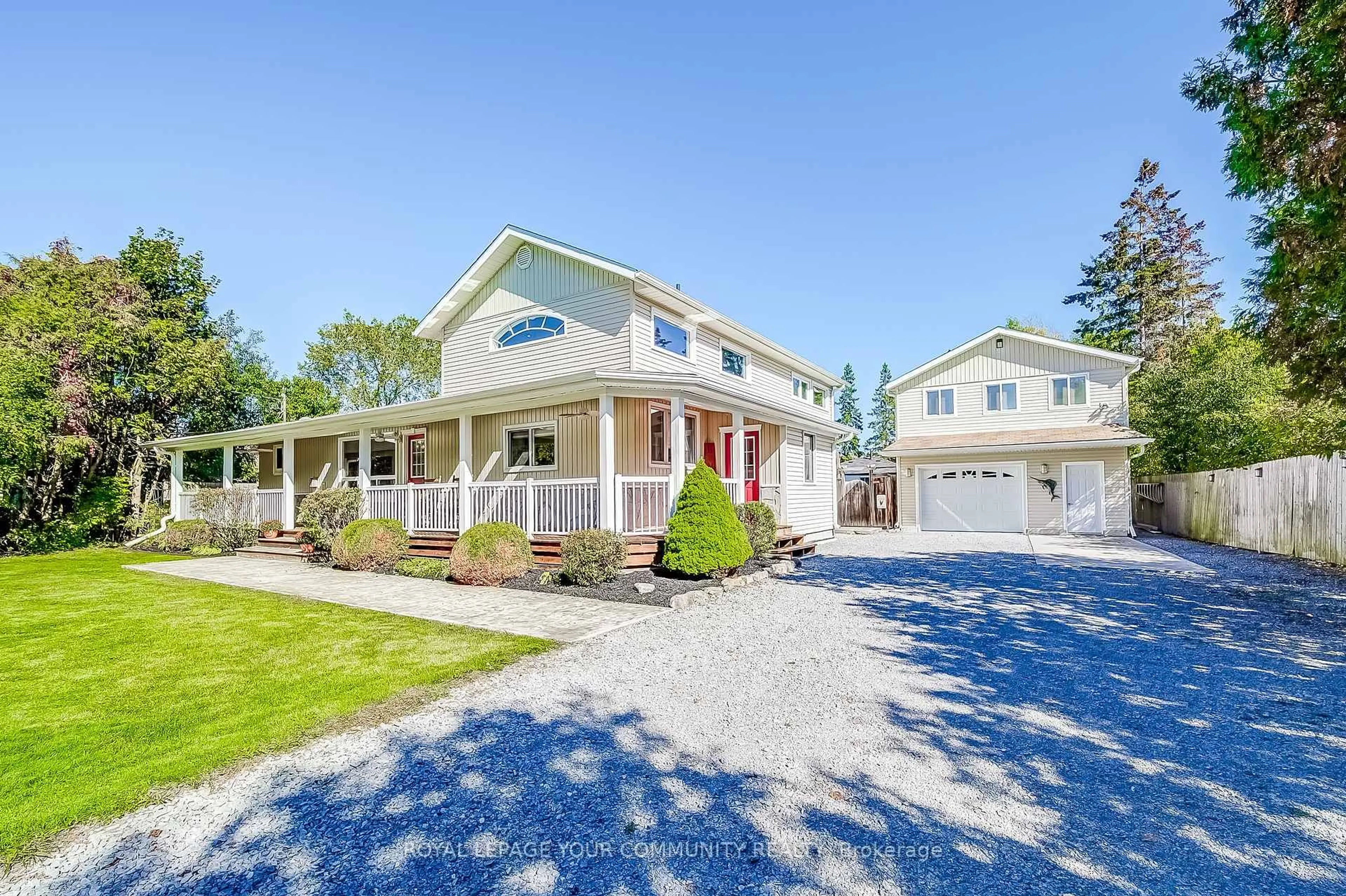 A pic from outside/outdoor area/front of a property/back of a property/a pic from drone, unknown for 749 Rockaway Rd, Georgina Ontario L0E 1S0
