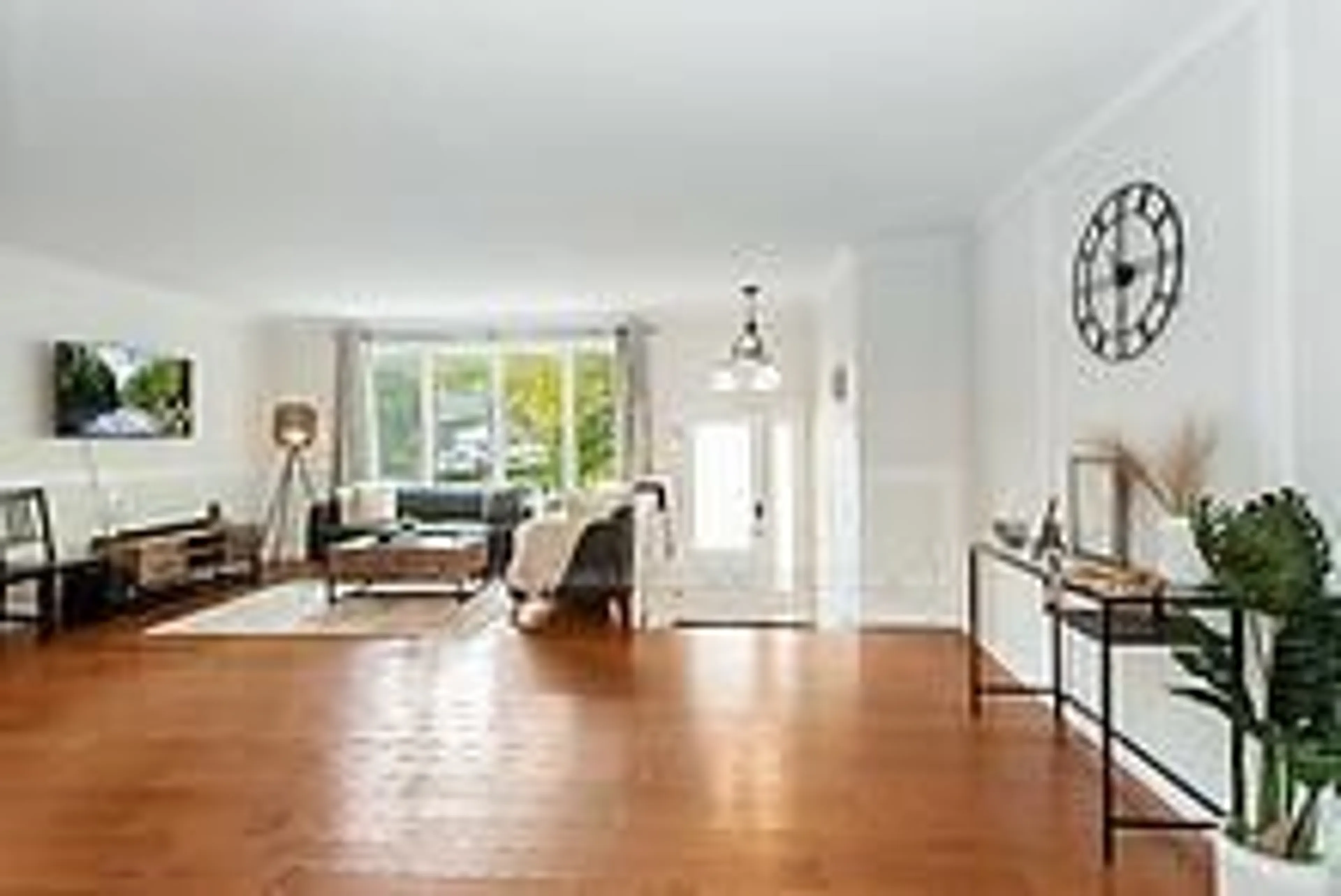 Living room with furniture, unknown for 17 Kinsley St, King Ontario L0G 1N0