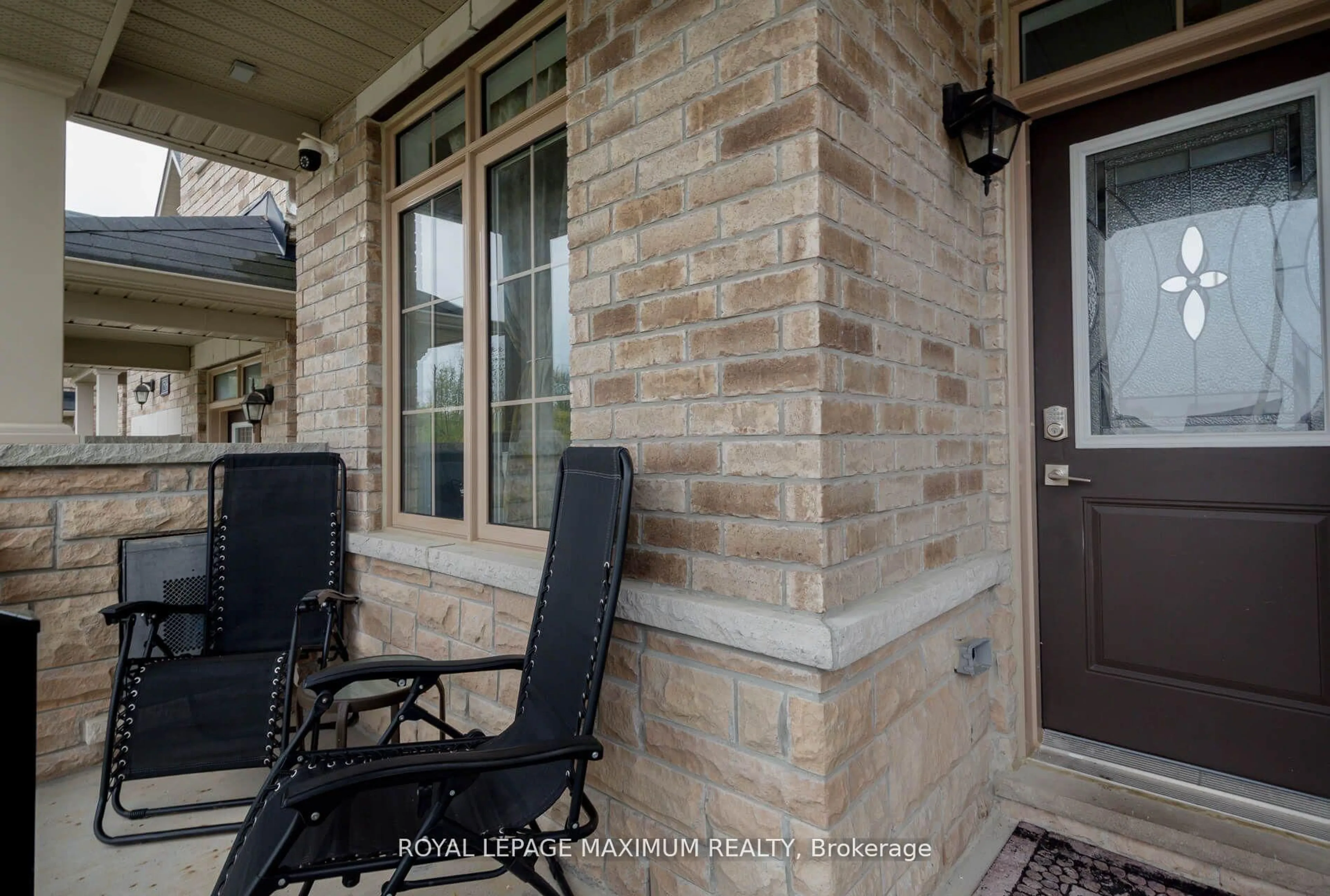Home with brick exterior material, street for 1518 Farrow Cres, Innisfil Ontario L9S 0L6