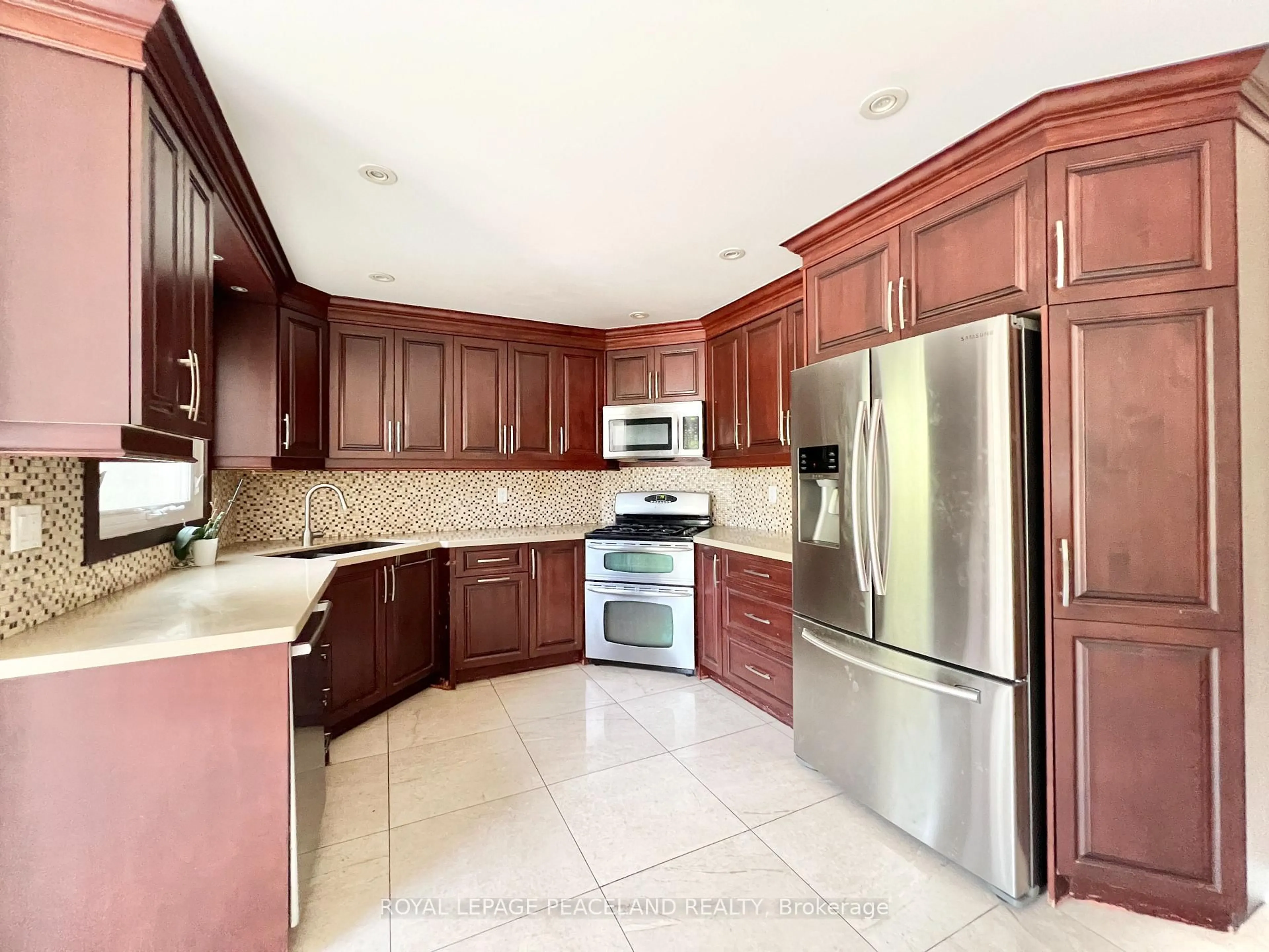 Unknown for 186 Marsi Rd, Richmond Hill Ontario L4C 5S8