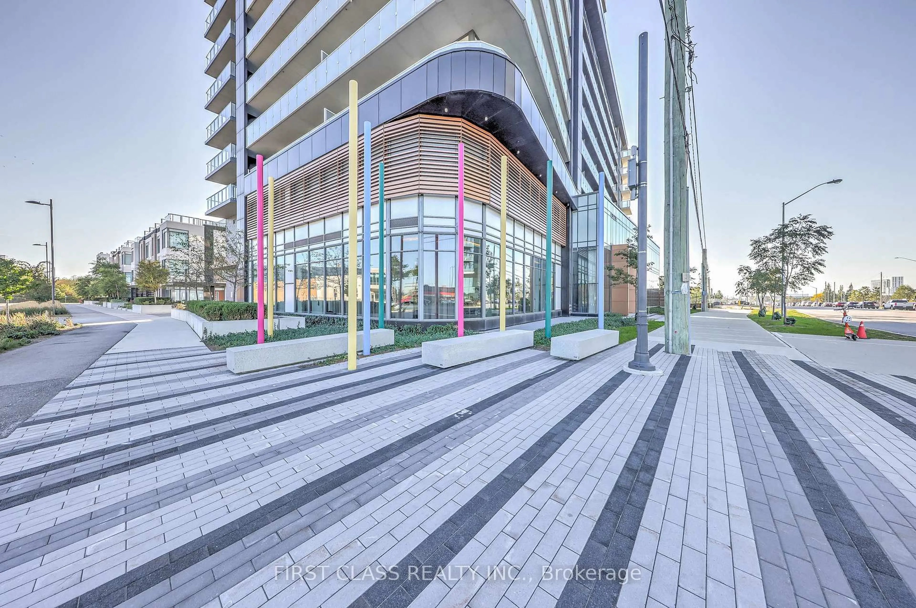 Indoor foyer for 7895 Jane St #1104, Vaughan Ontario L4K 0K2