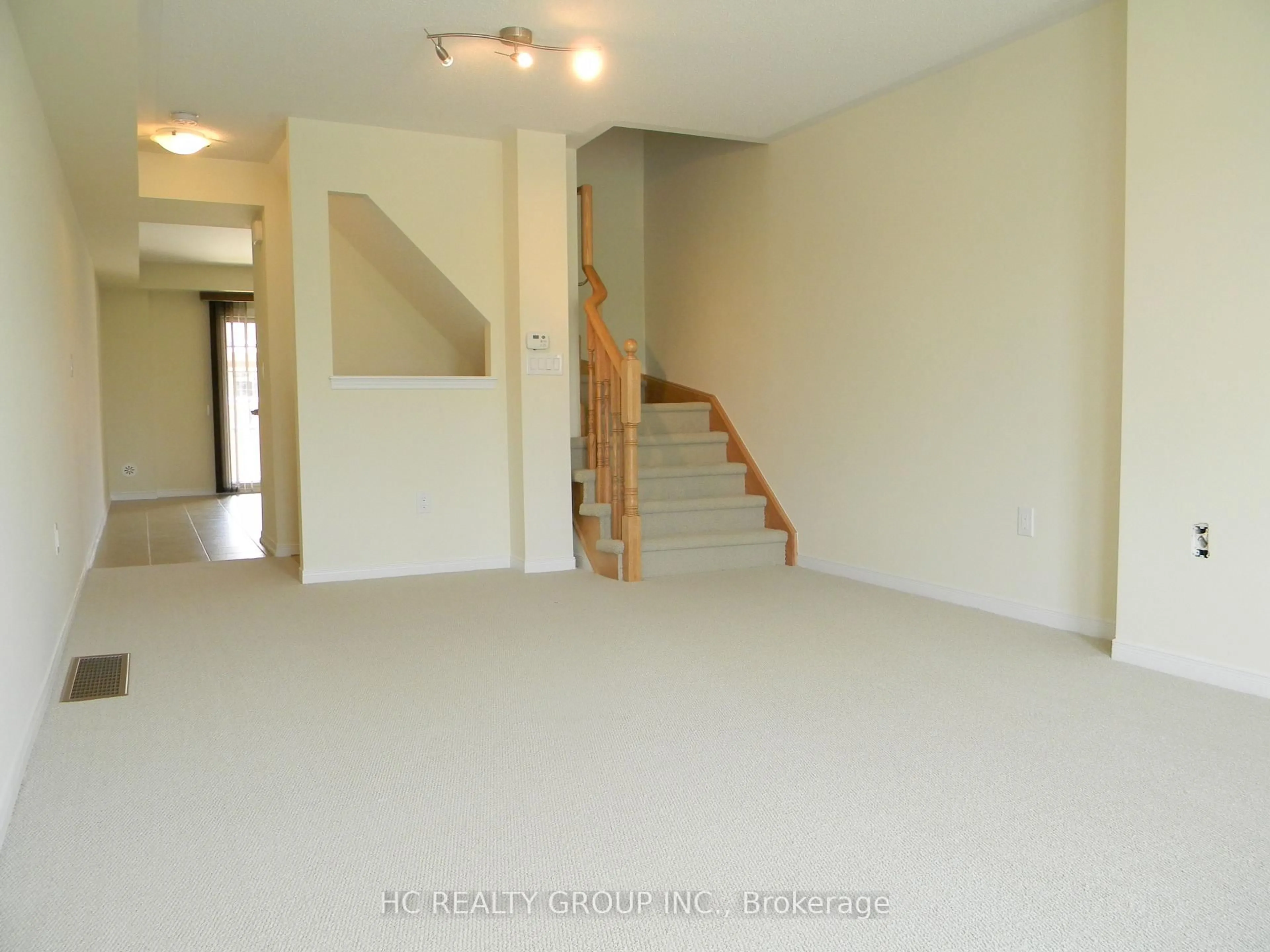 Unknown for 5259 Major Mackenzie Dr #Major Mackenzie Dr E, Markham Ontario L6C 0N3