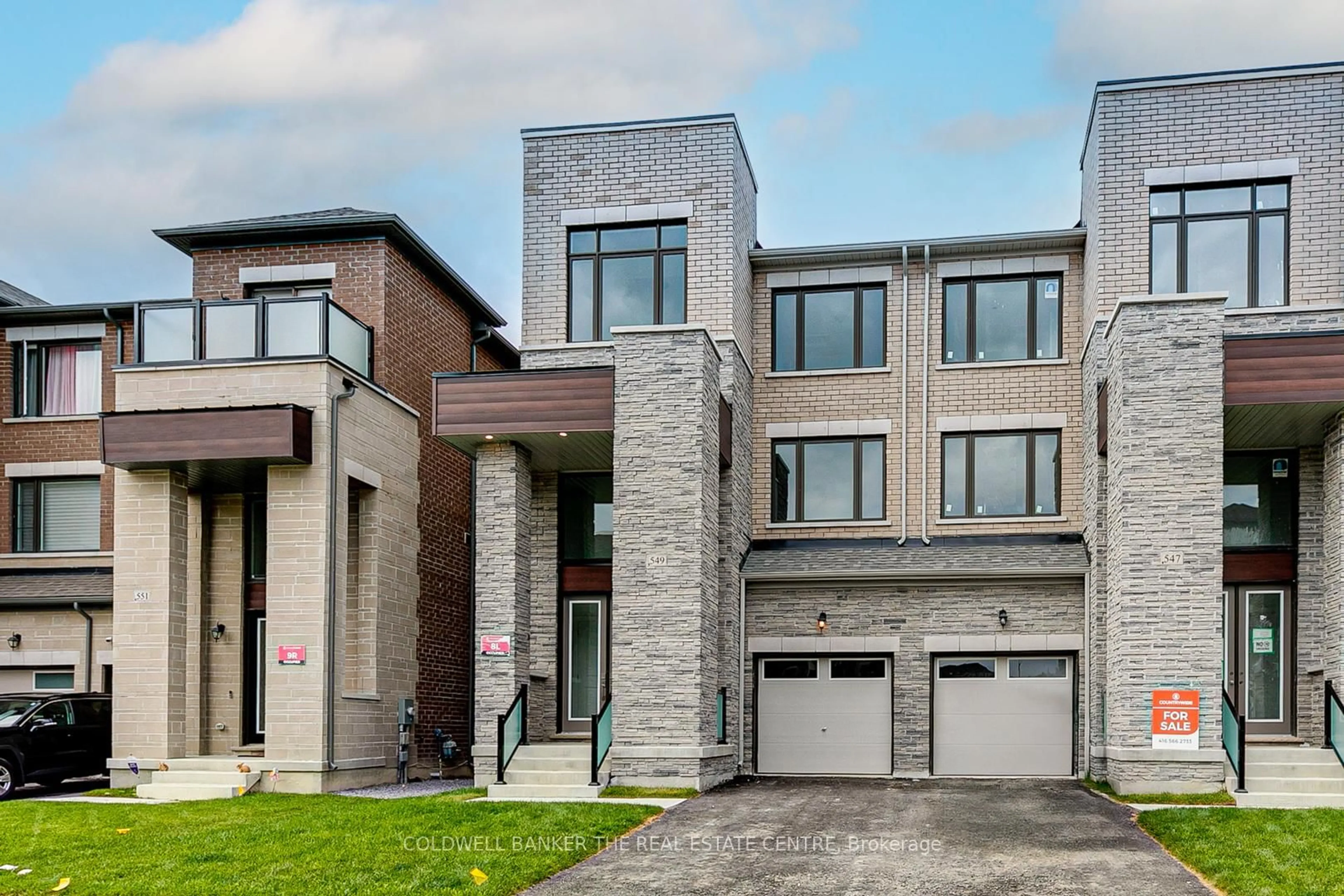 Home with brick exterior material, street for 549 New England Crt, Newmarket Ontario L3X 2Z2