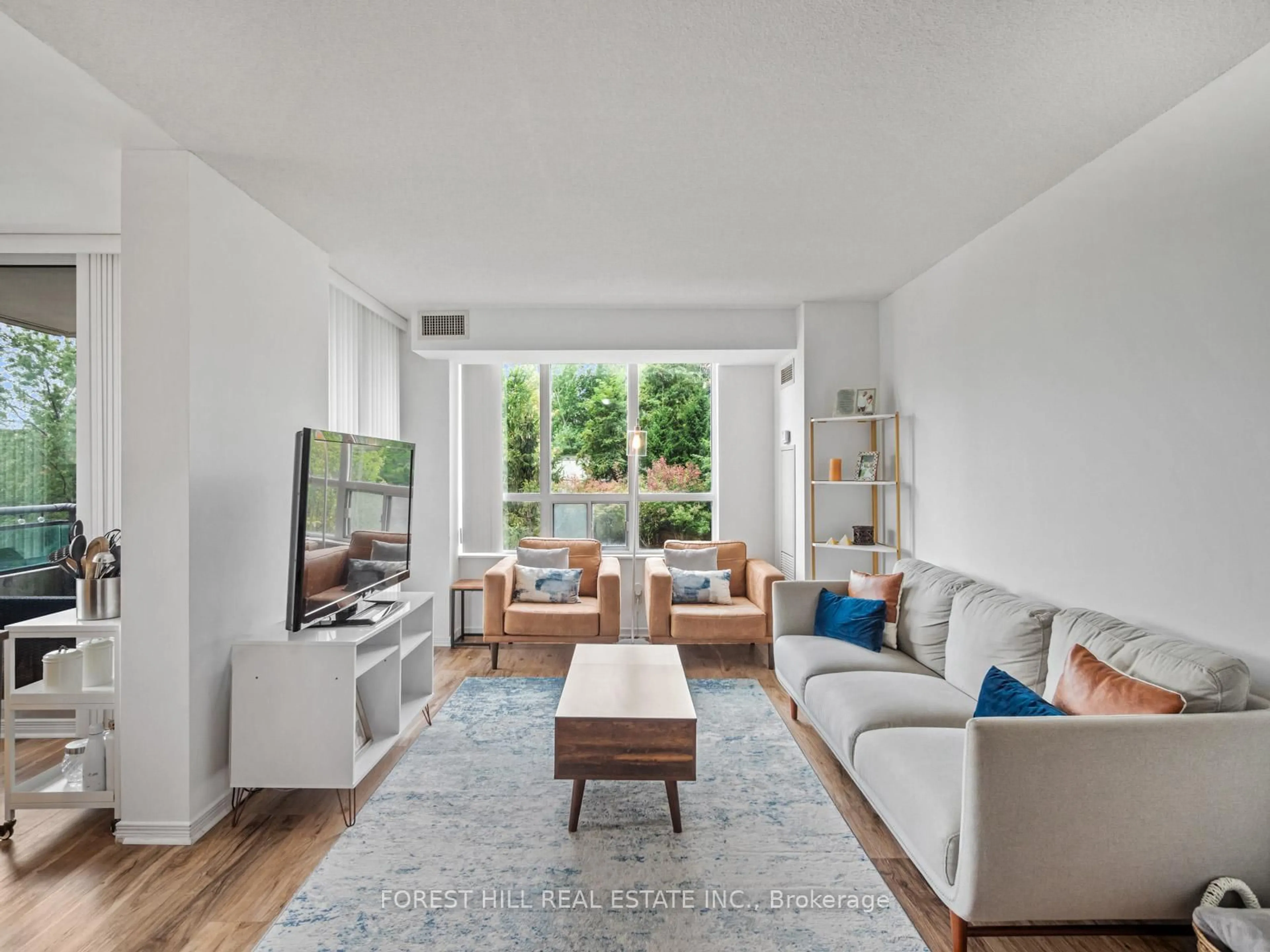 Living room with furniture, unknown for 330 Red Maple Rd #211, Richmond Hill Ontario L4C 0T6