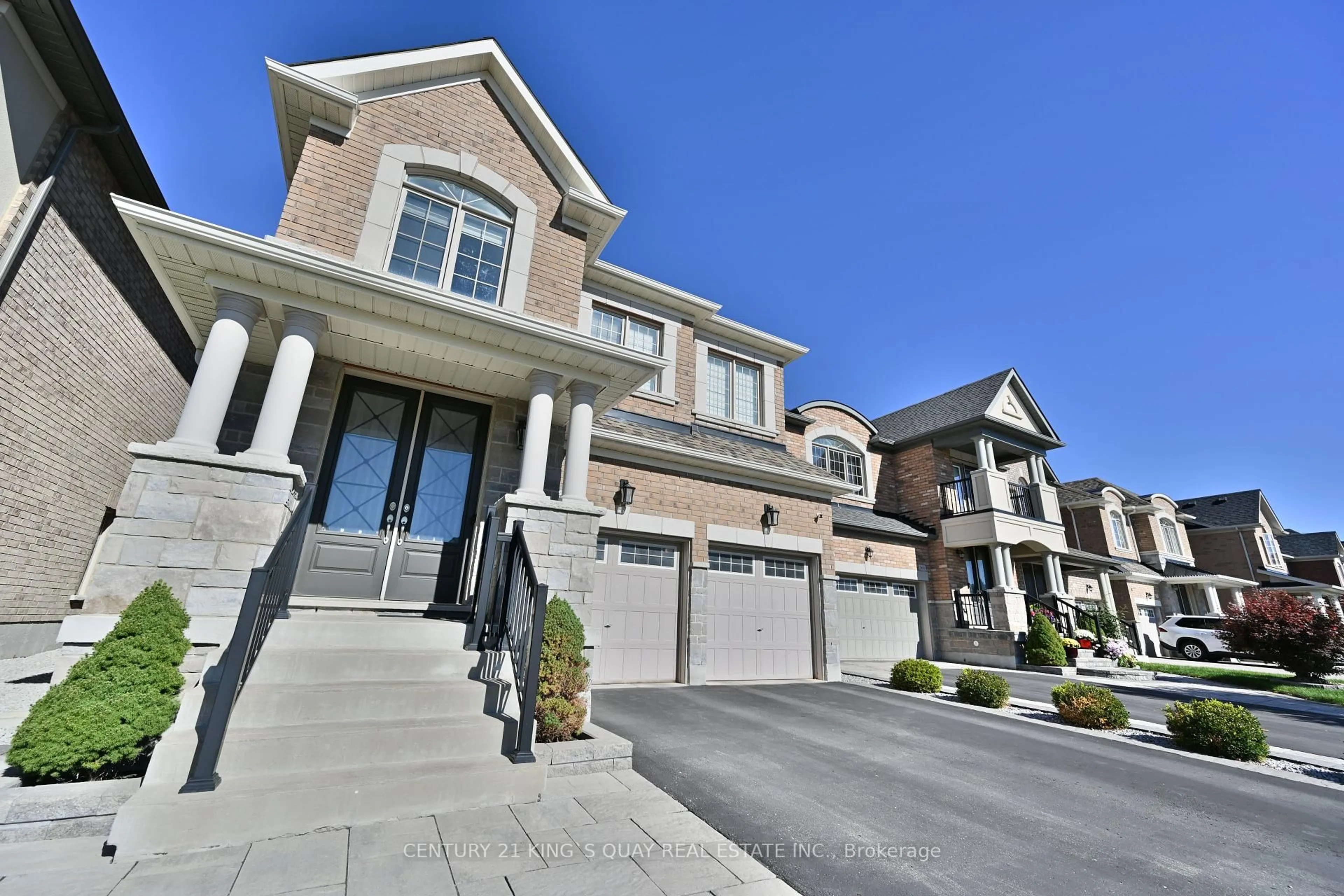 Home with brick exterior material, street for 356 Hartwell Way, Aurora Ontario L4G 0W5
