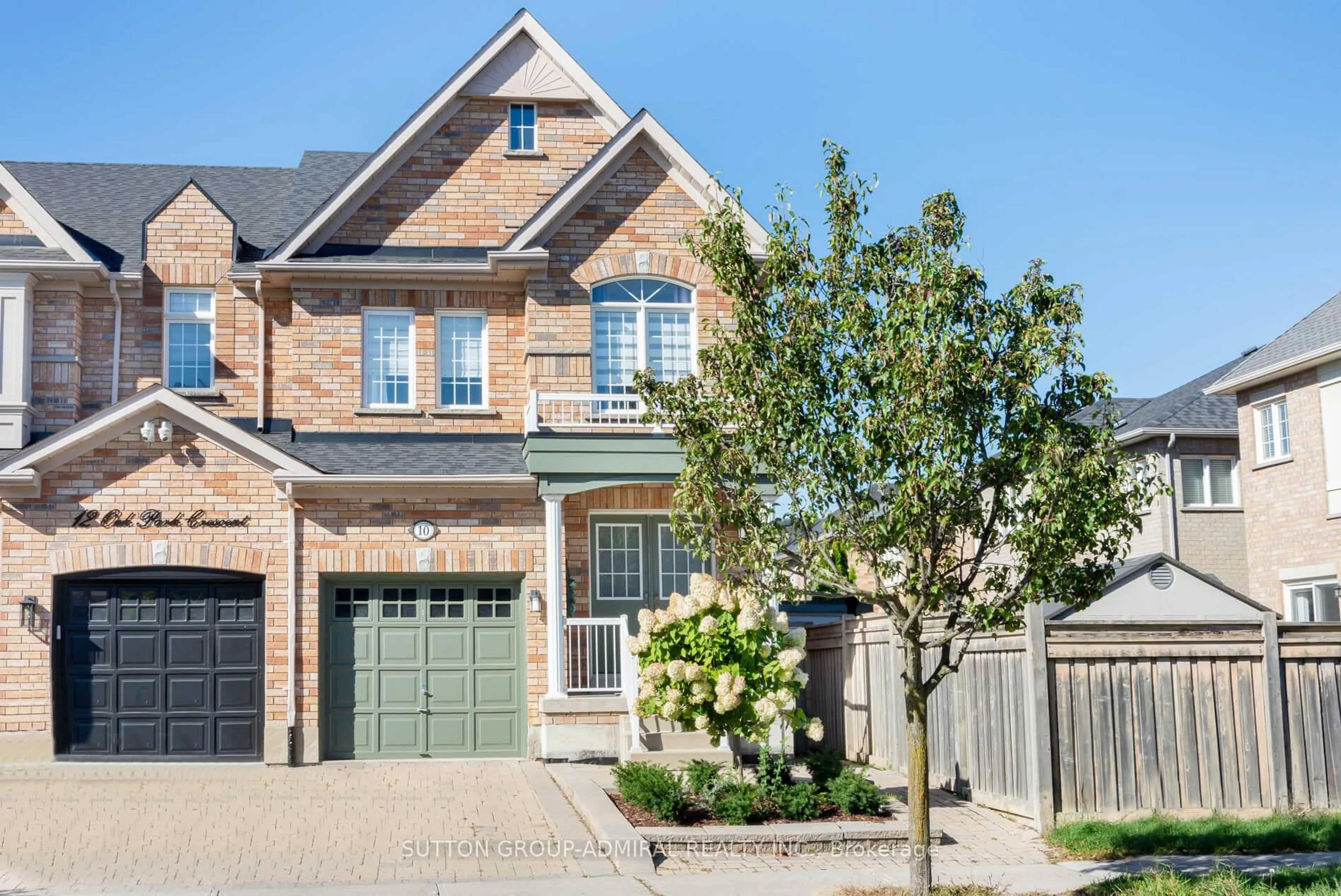 Home with brick exterior material, street for 10 Oak Park Cres, Vaughan Ontario L6A 0B3
