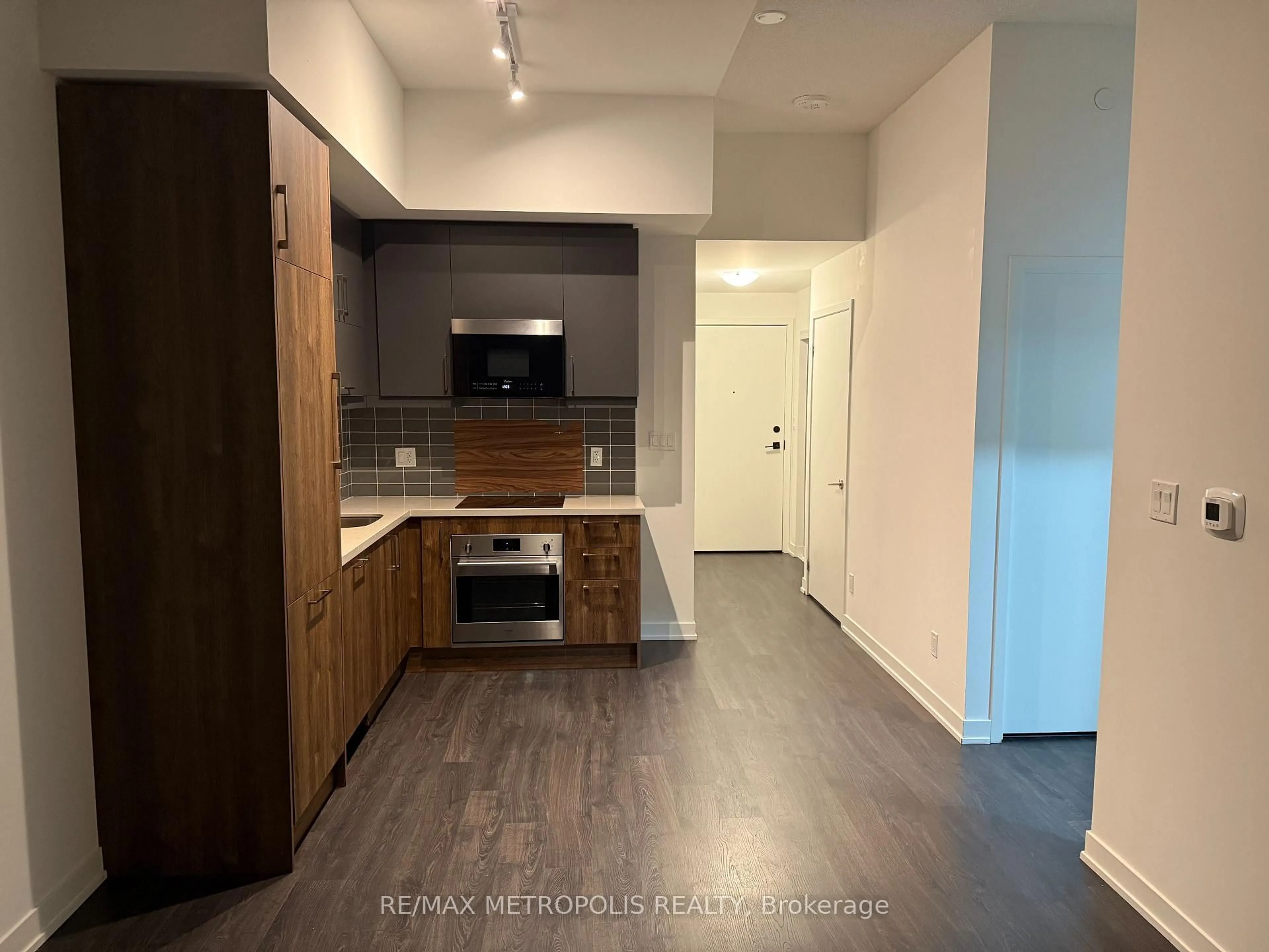 Unknown for 292 Verdale Crossing #1814, Markham Ontario L6G 0H6