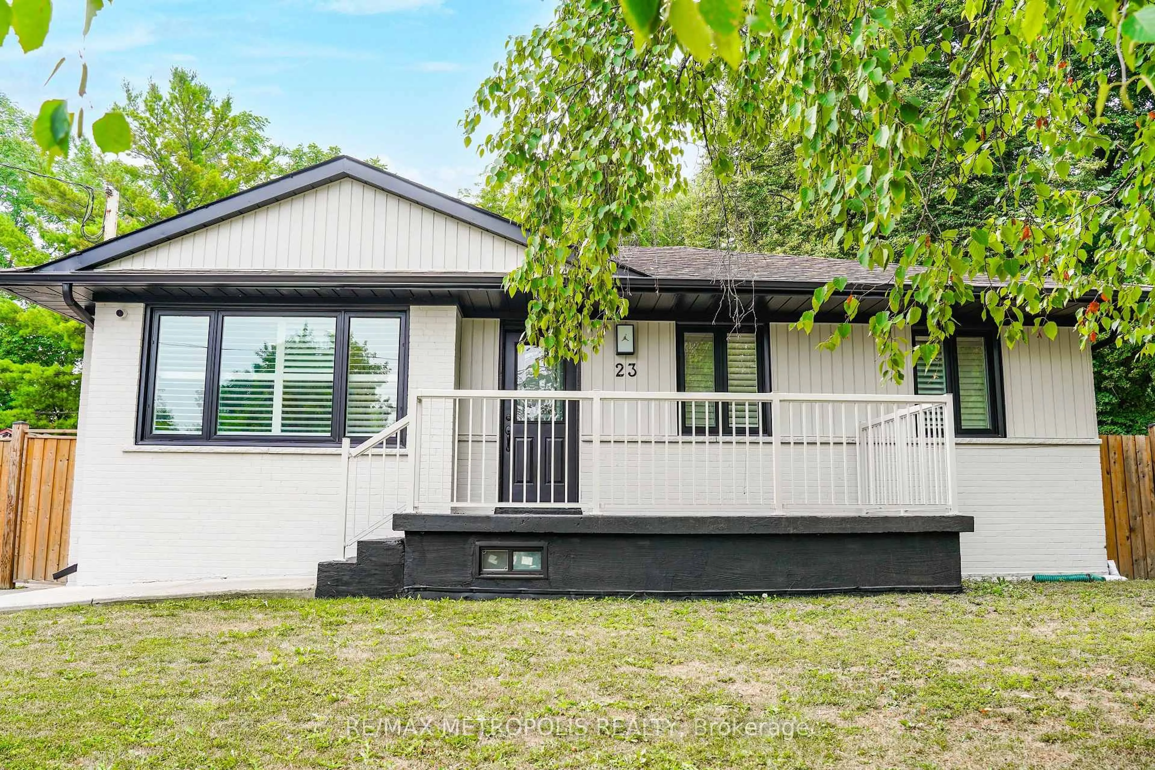 Home with vinyl exterior material, street for 23 Hawman Ave, King Ontario L0G 1N0