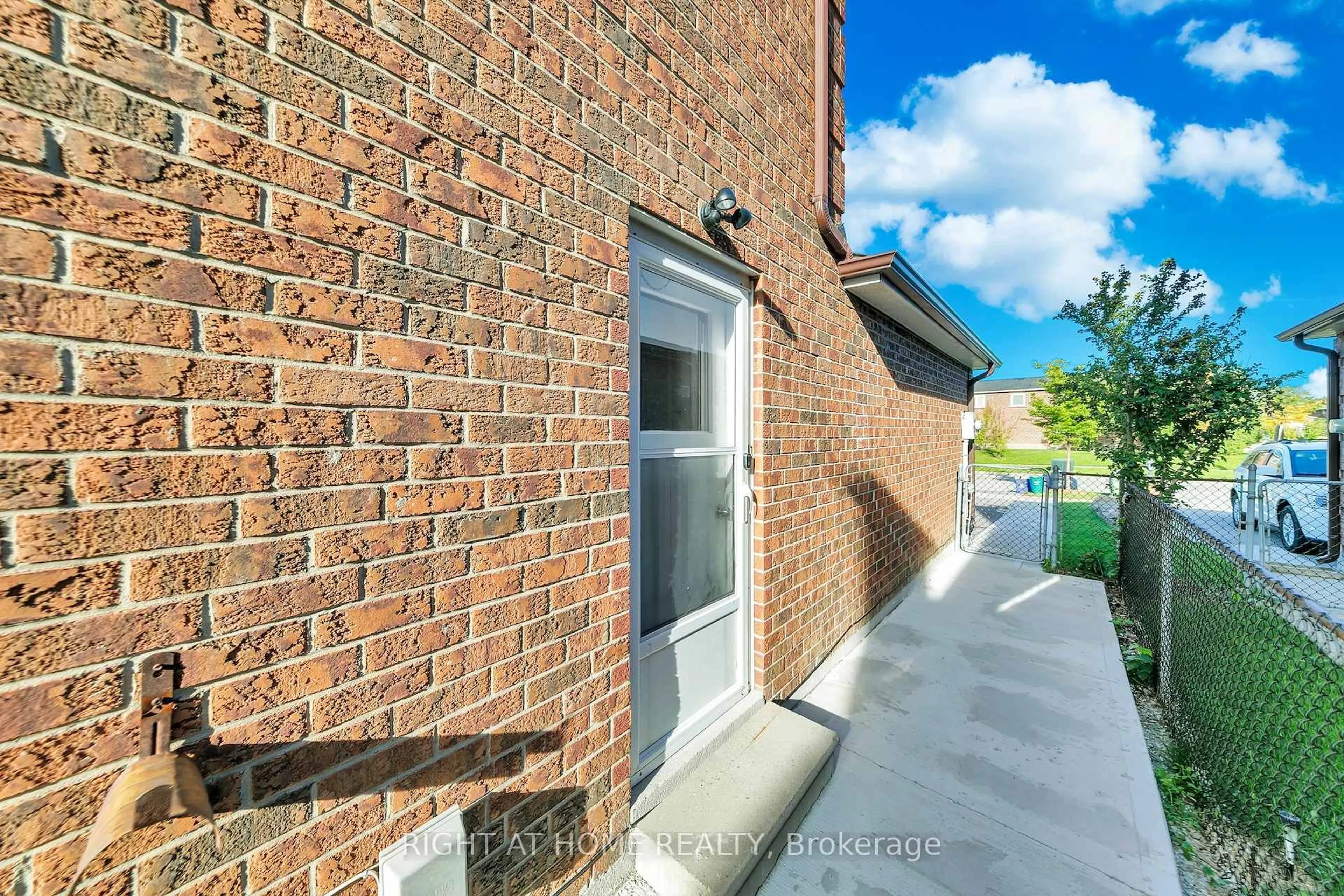 Unknown for 8 Terra Rd, Vaughan Ontario L4L 3J5