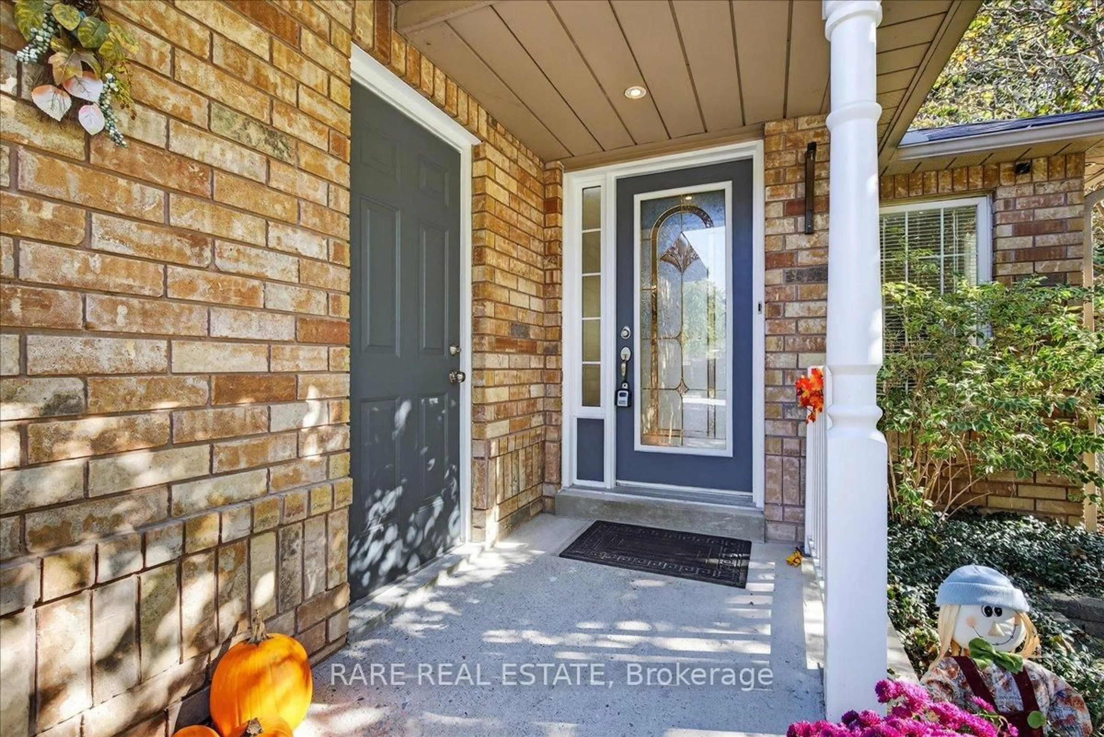 Unknown for 1069 Corrie St, Innisfil Ontario L9S 1T7