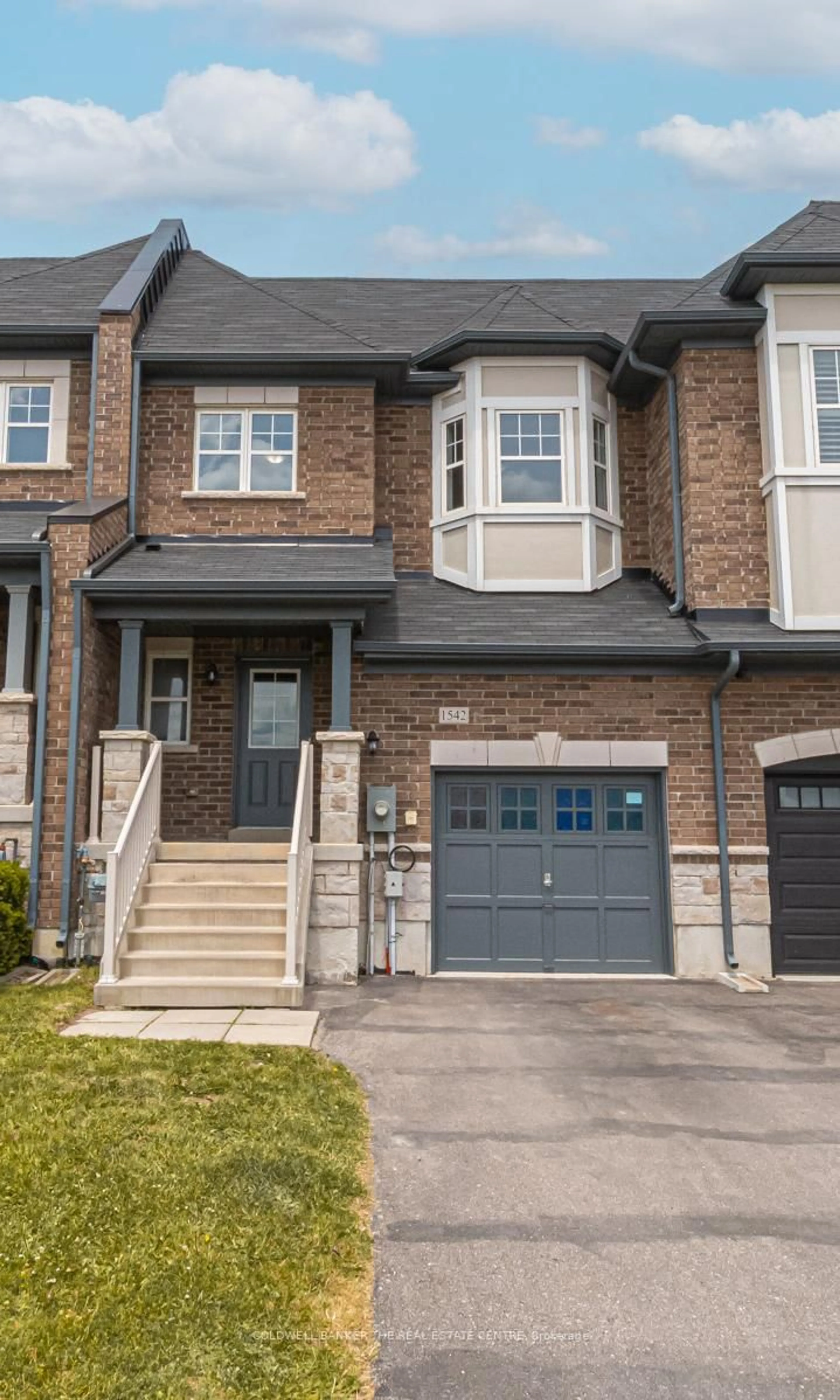 Home with brick exterior material, street for 1542 Marling St, Innisfil Ontario L0L 1W0