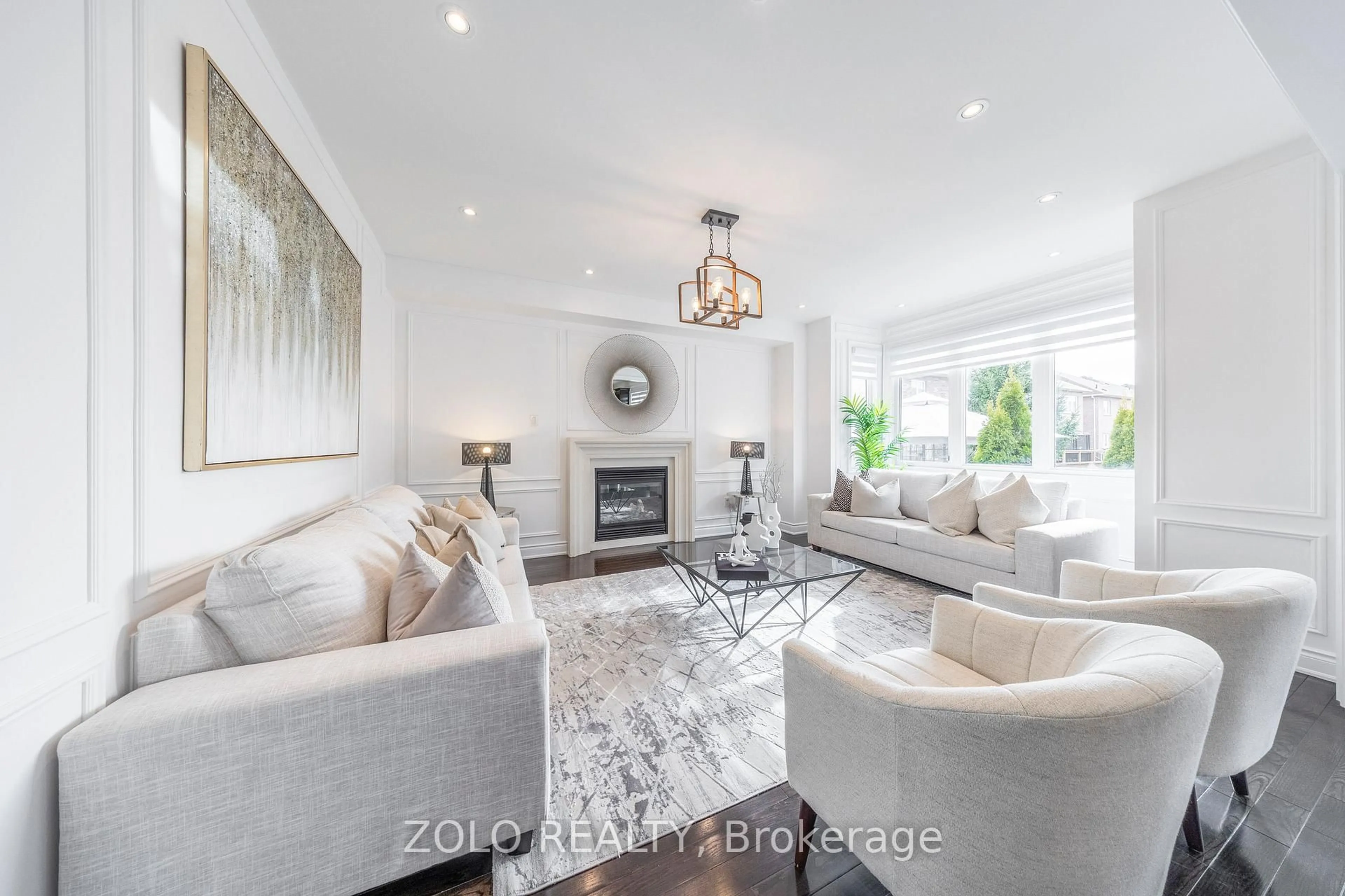 Living room with furniture, unknown for 11 John Davis Gate, Whitchurch-Stouffville Ontario L4A 1V5