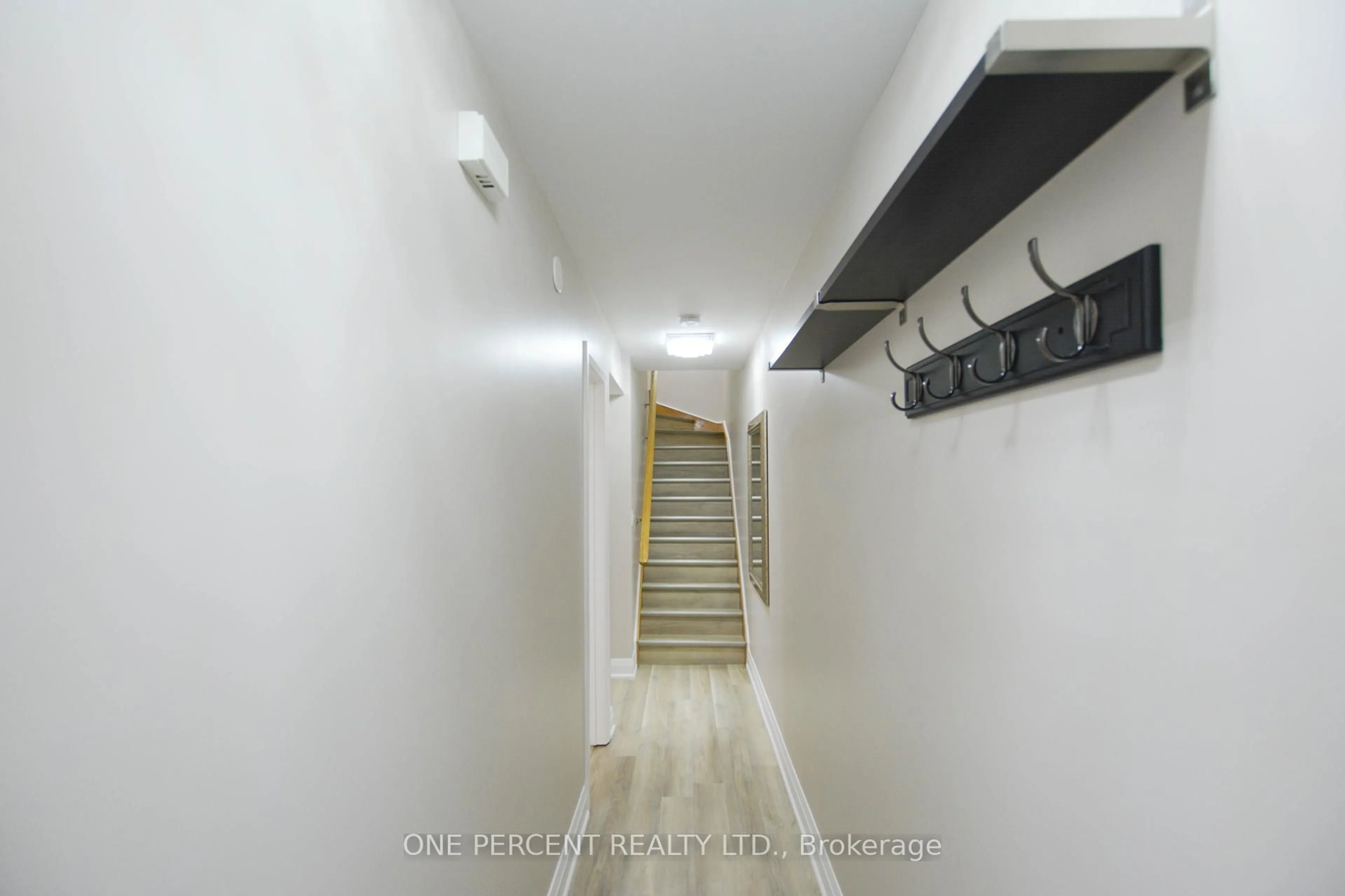 Unknown for 320 John St #201, Markham Ontario L3T 0B1