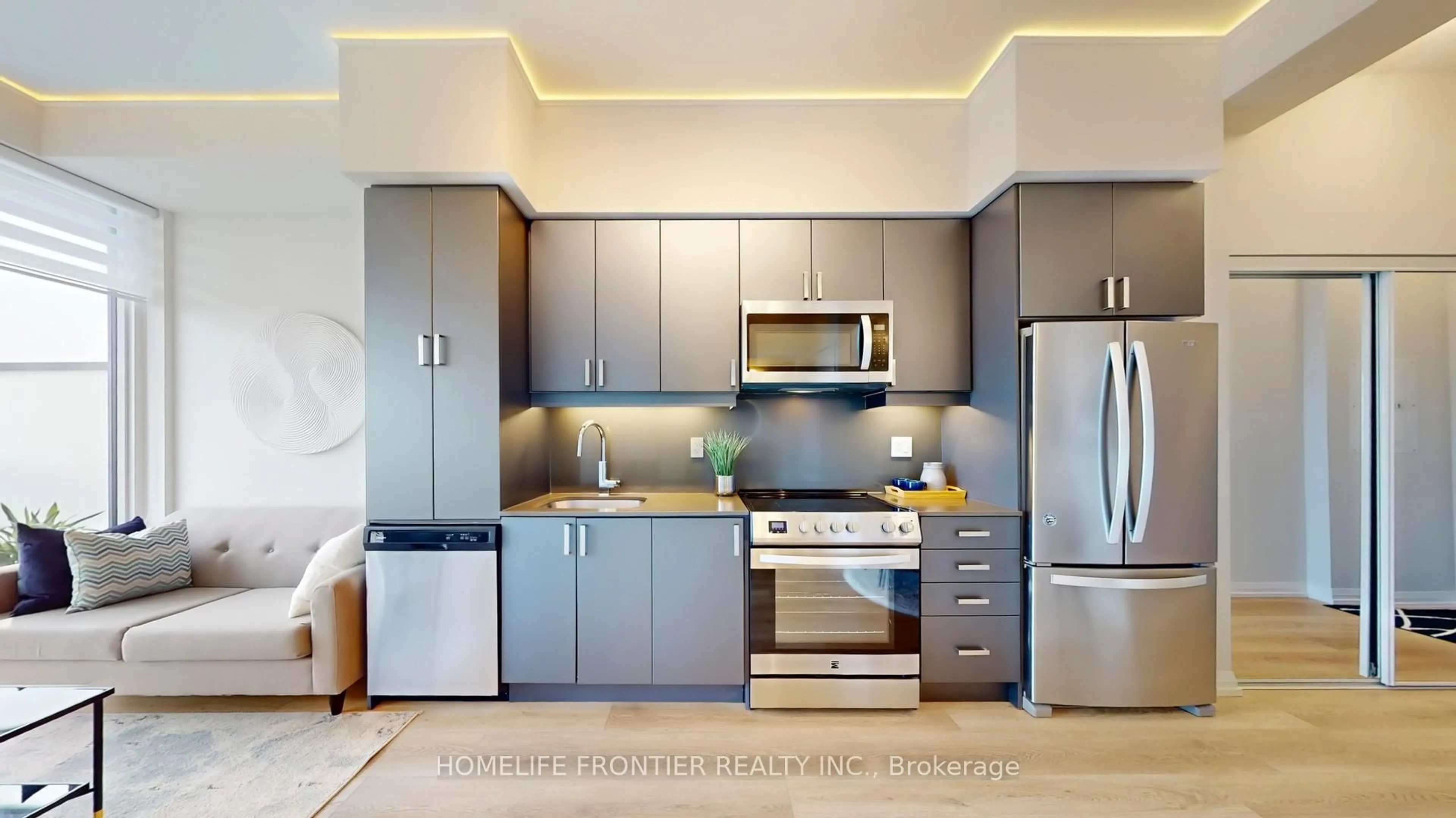 Contemporary kitchen, unknown for 7895 Jane St #1001, Vaughan Ontario M3B 2M3