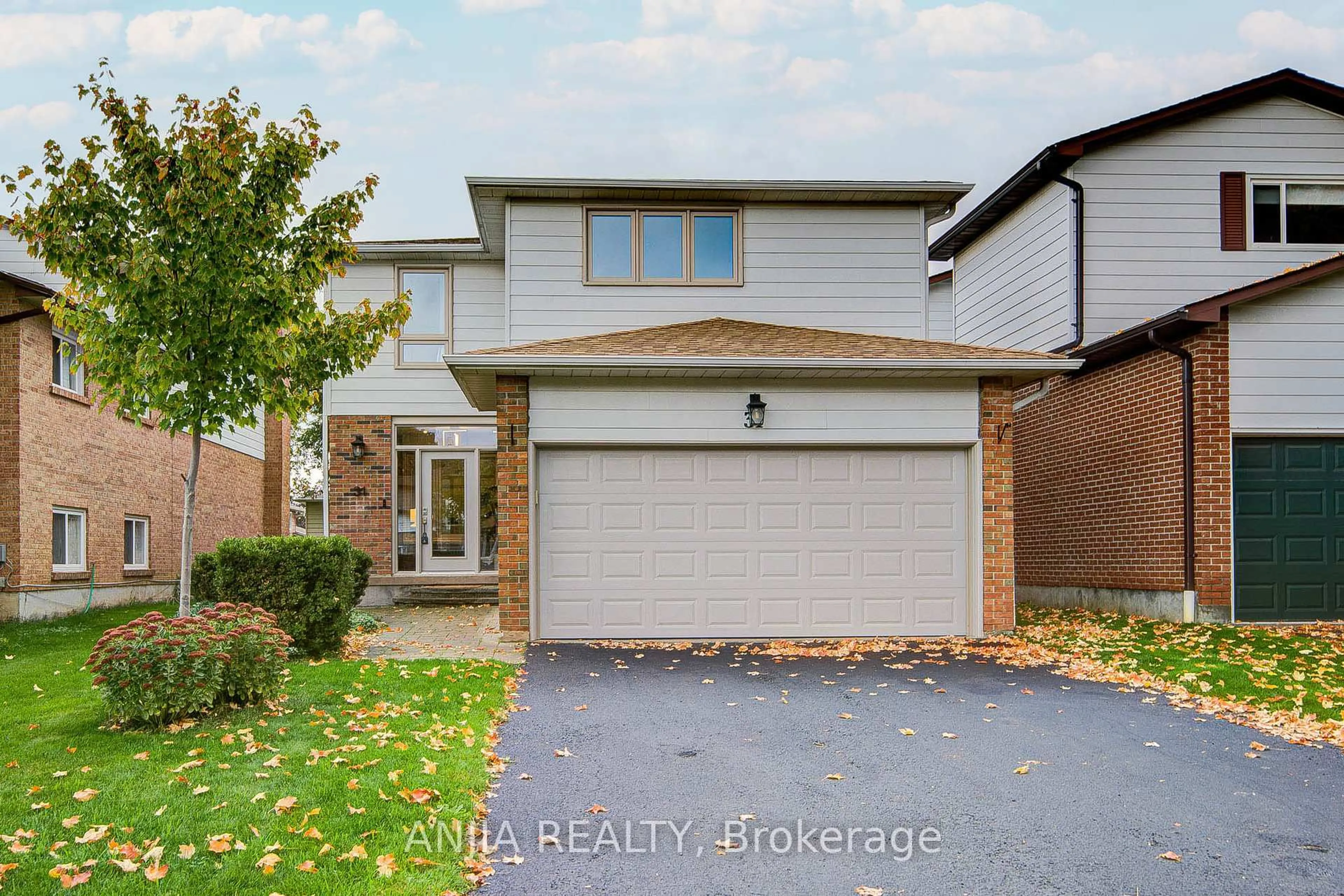 Unknown for 31 Holm Cres, Markham Ontario L3T 5M4