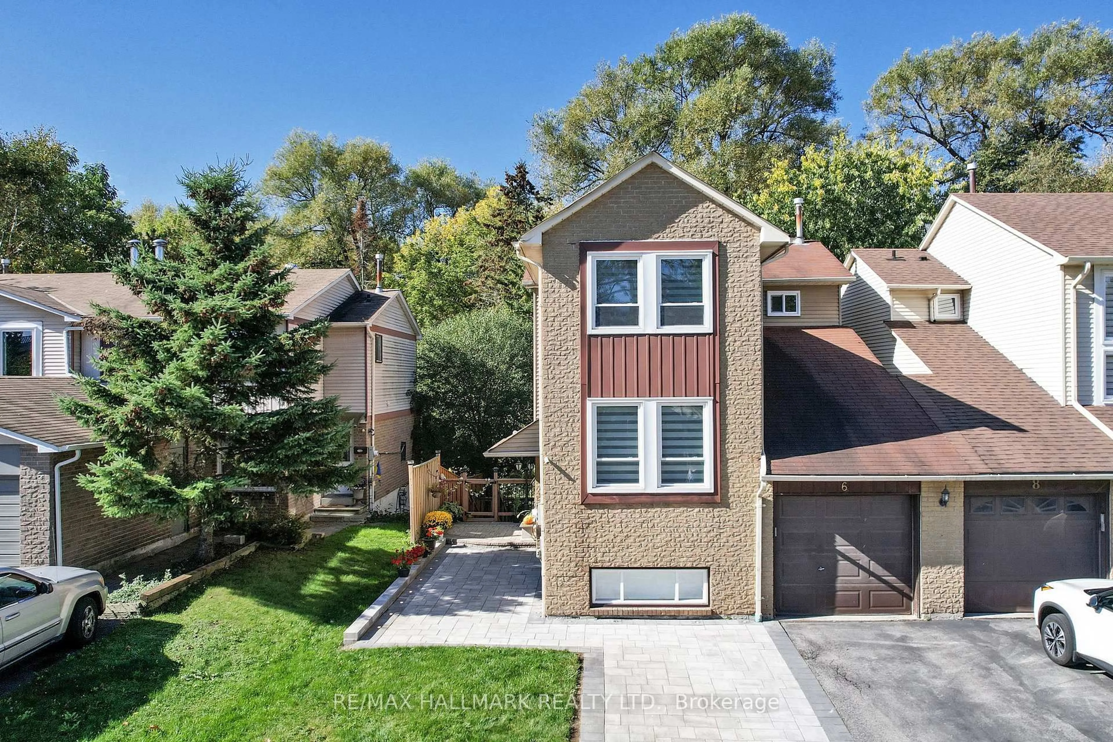 Home with brick exterior material, street for 6 Wiles Crt, Aurora Ontario L4G 3N5