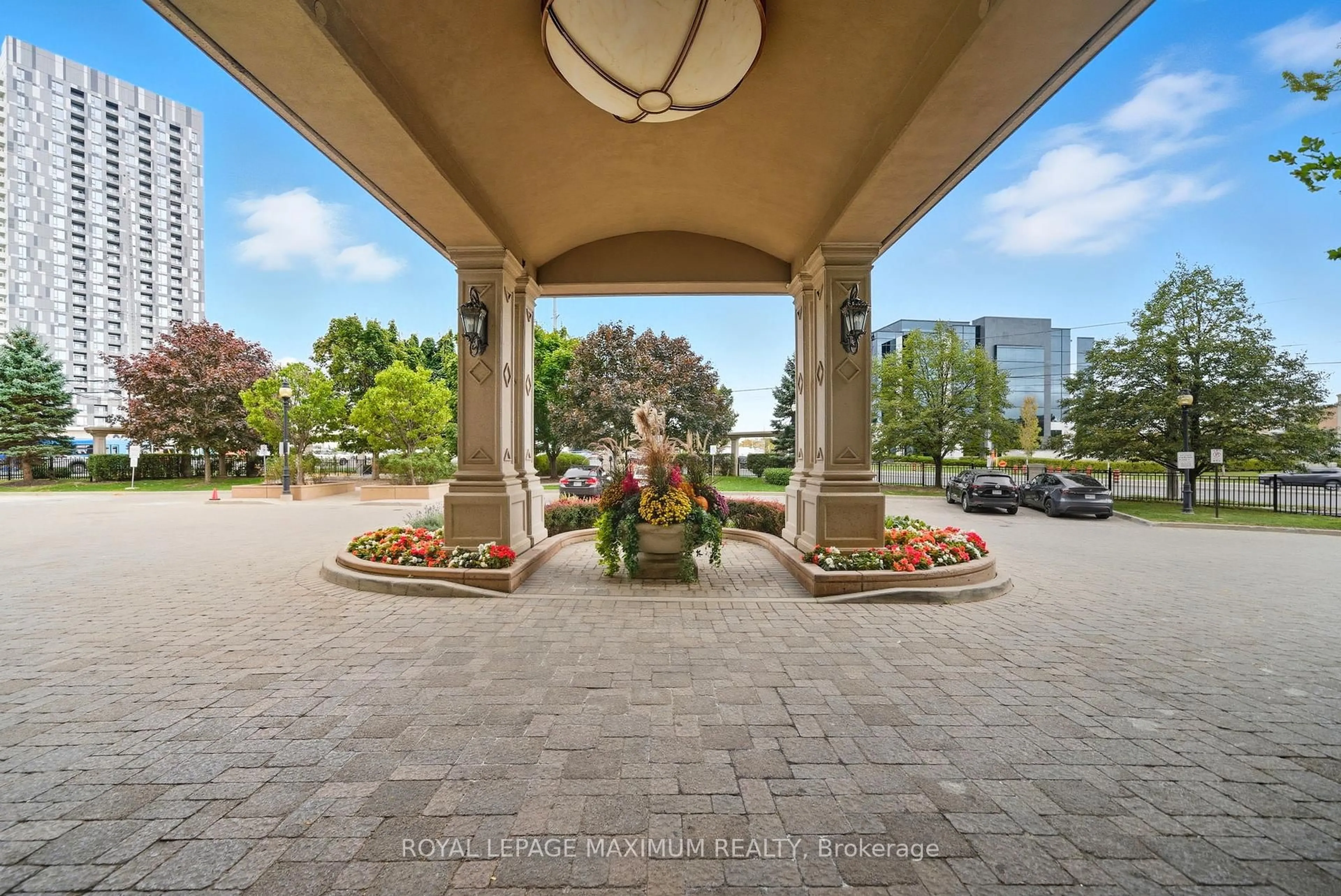 Patio, unknown for 9225 Jane St #714, Vaughan Ontario L6A 0J7