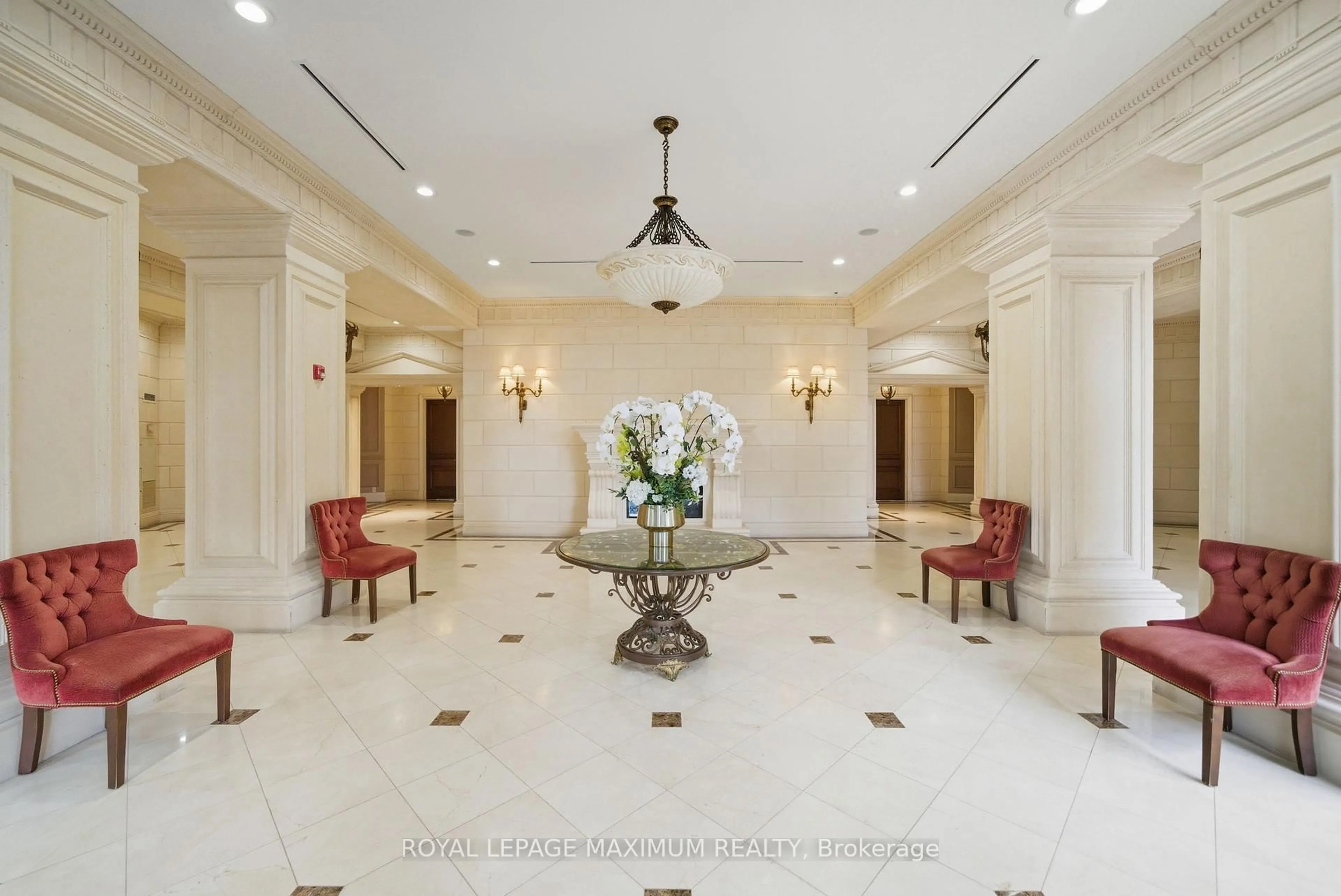 Lobby for 9225 Jane St #714, Vaughan Ontario L6A 0J7