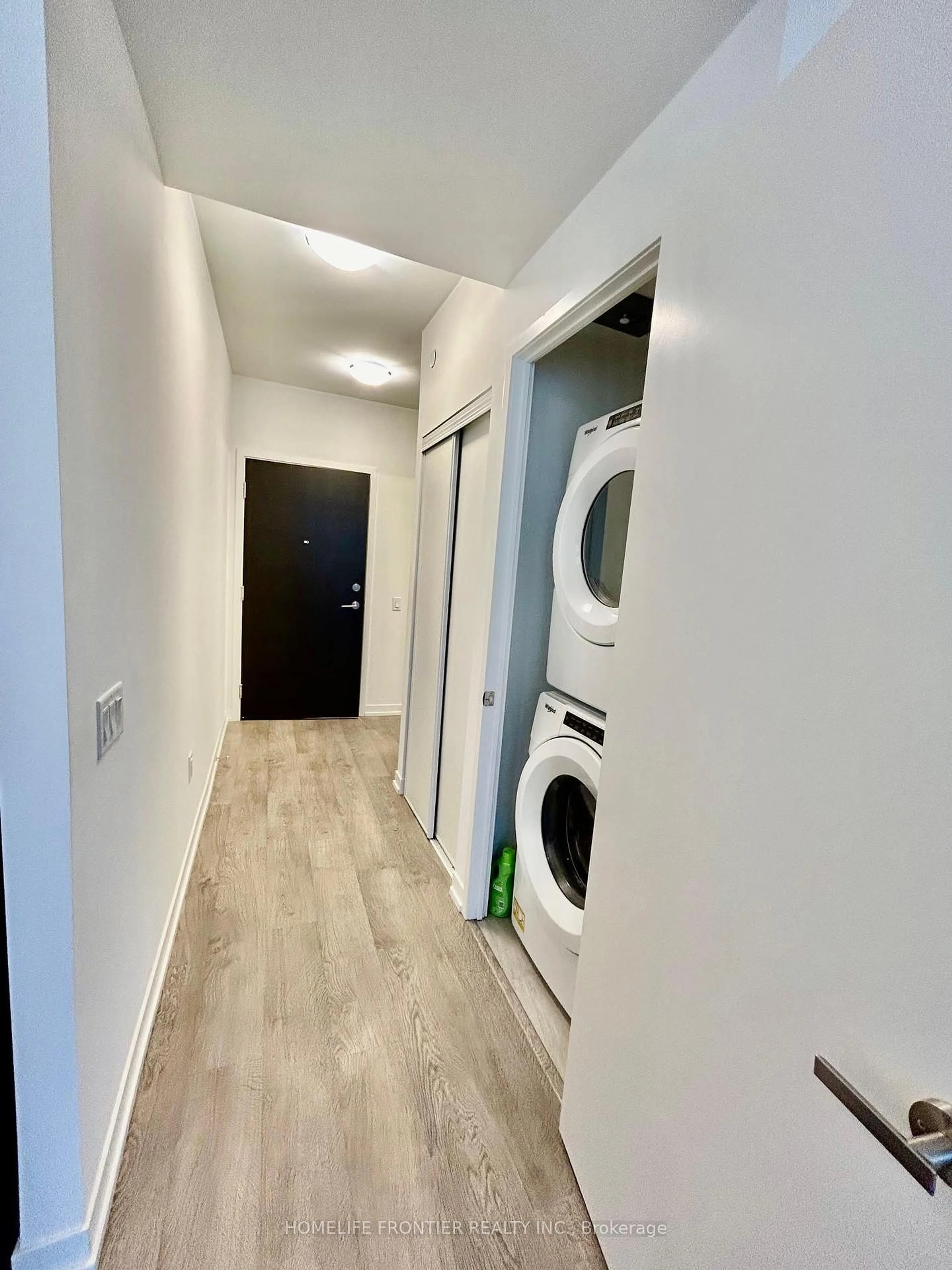 A pic of a room for 8868 Yonge St #623E, Richmond Hill Ontario L4C 1Z8