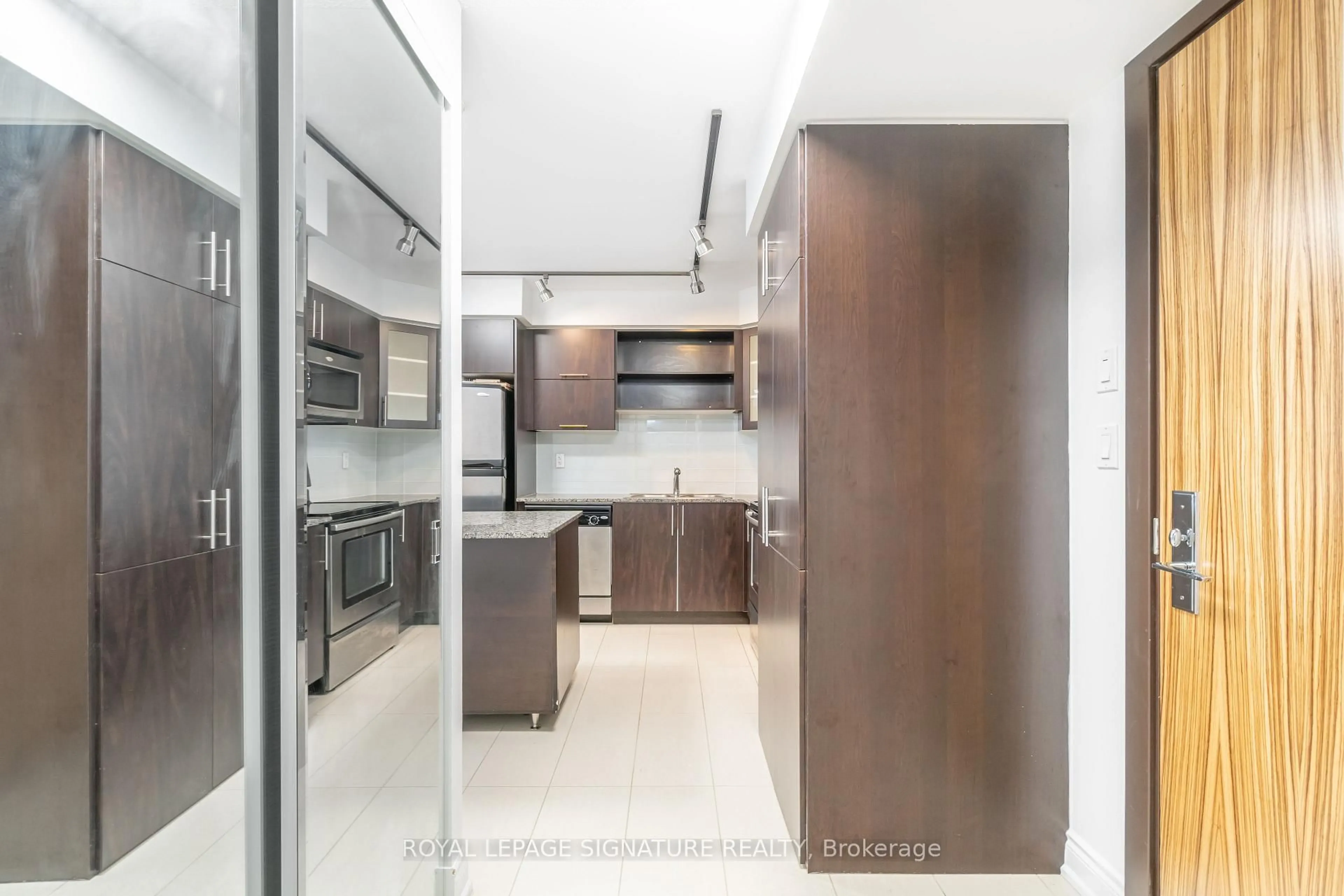 Unknown for 60 South Town Centre Blvd #809, Markham Ontario L6G 0C5