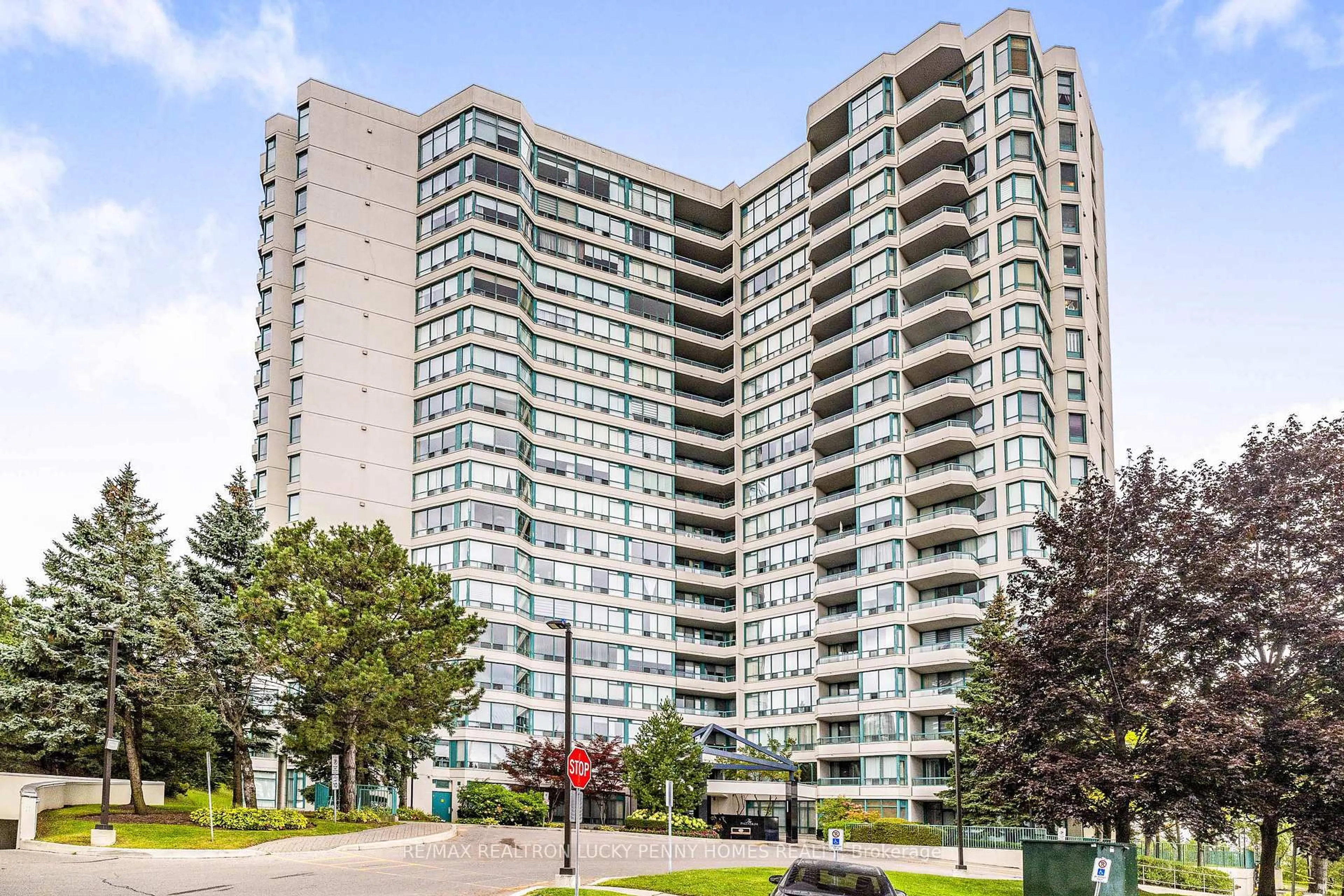 Unknown for 7250 Yonge St #804, Vaughan Ontario L4J 7X1