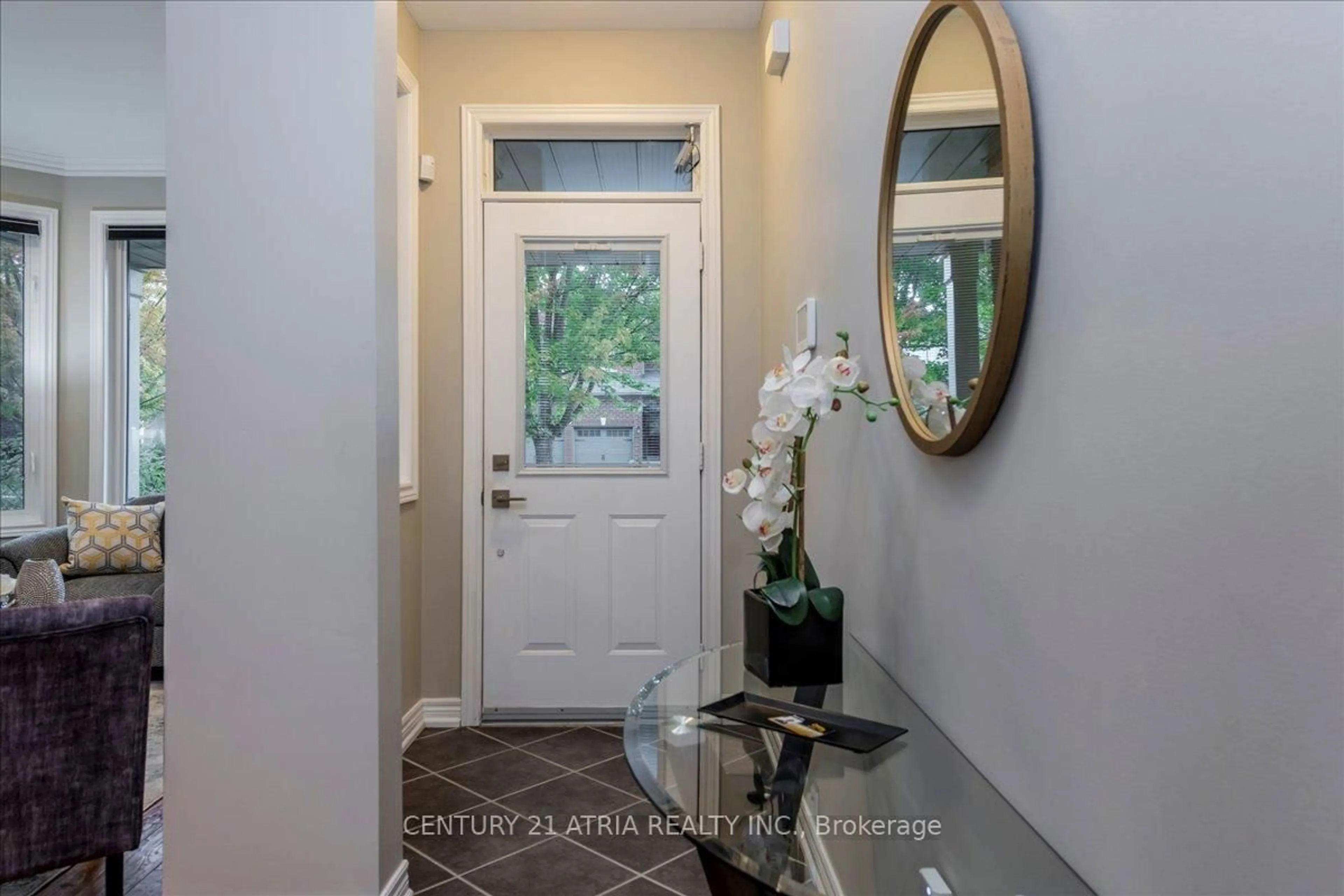 Indoor entryway for 140 Stave Cres, Richmond Hill Ontario L4C 0S9
