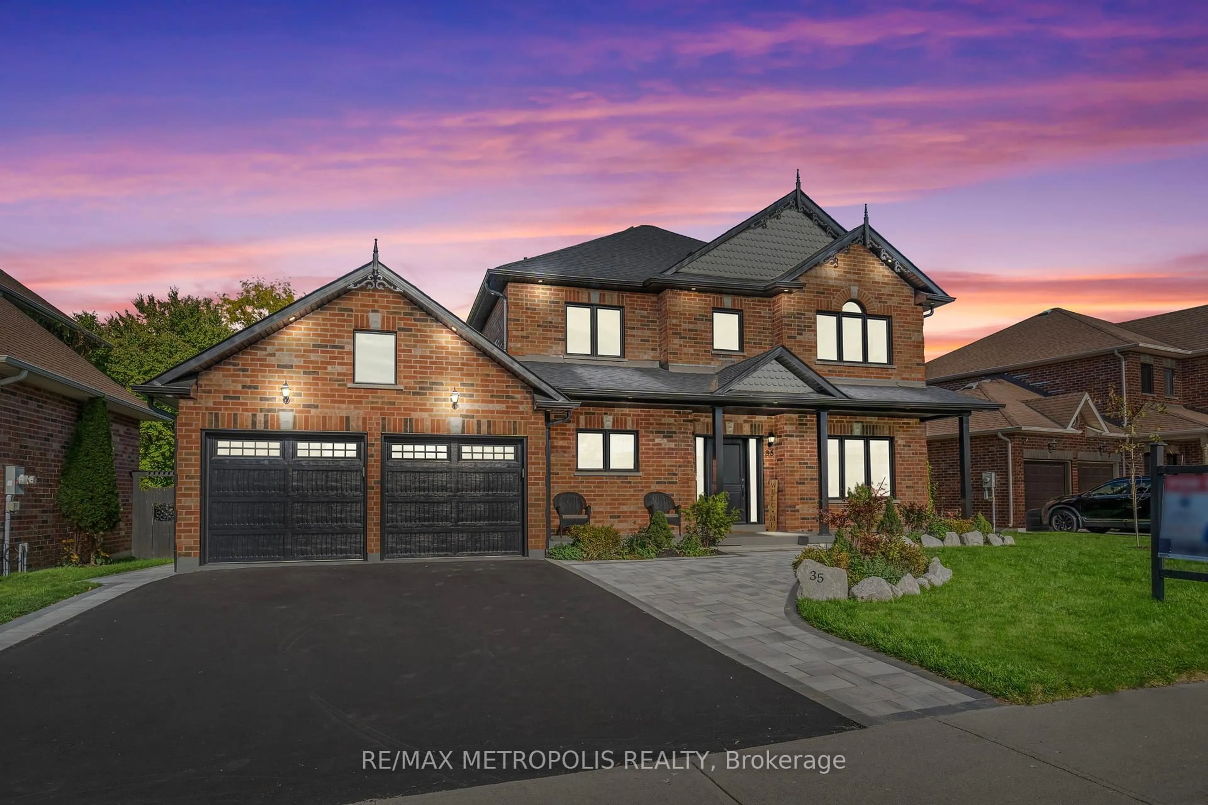 Home with brick exterior material, street for 35 Nelkydd Lane, Uxbridge Ontario L9P 1Z8