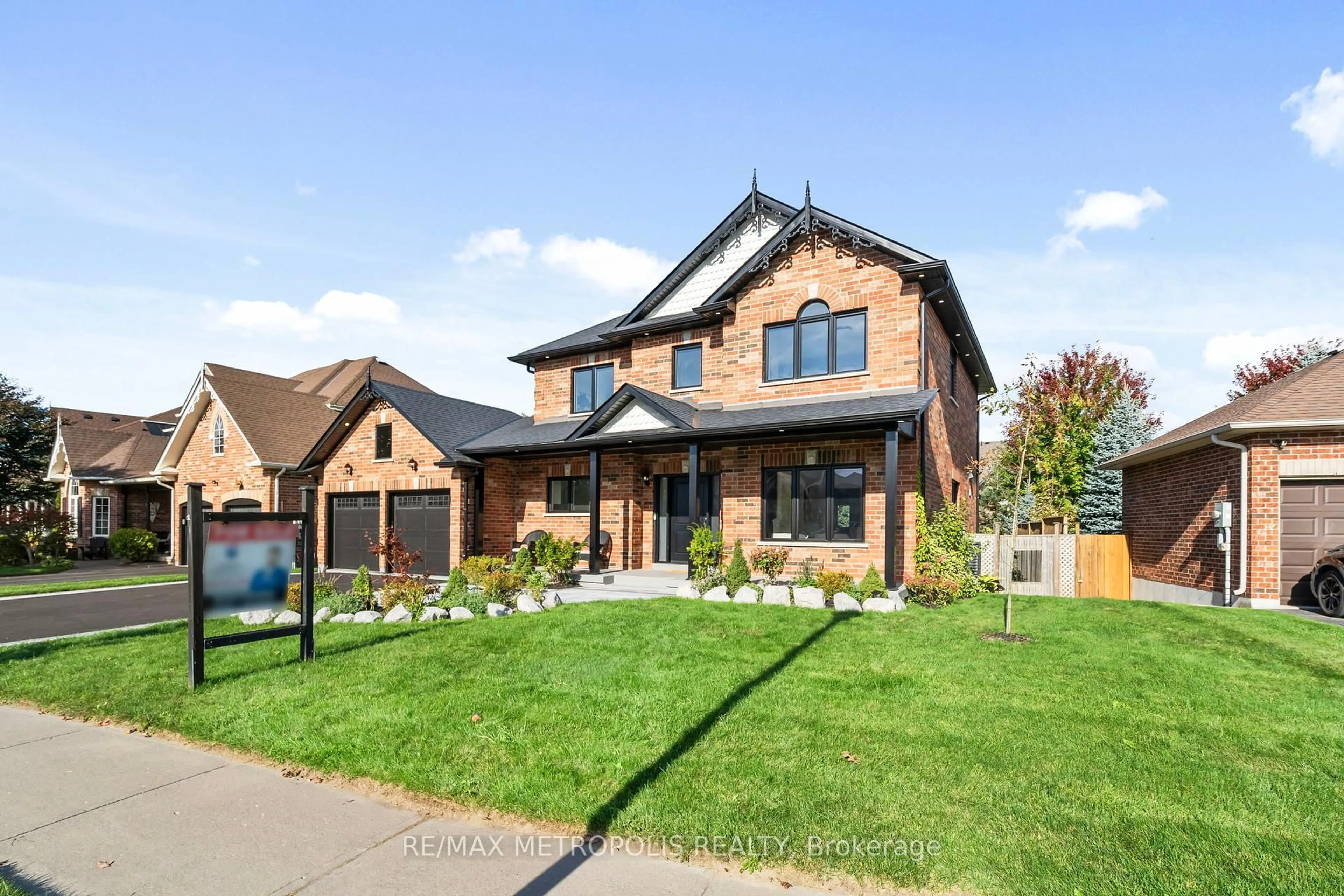 Home with brick exterior material, street for 35 Nelkydd Lane, Uxbridge Ontario L9P 1Z8