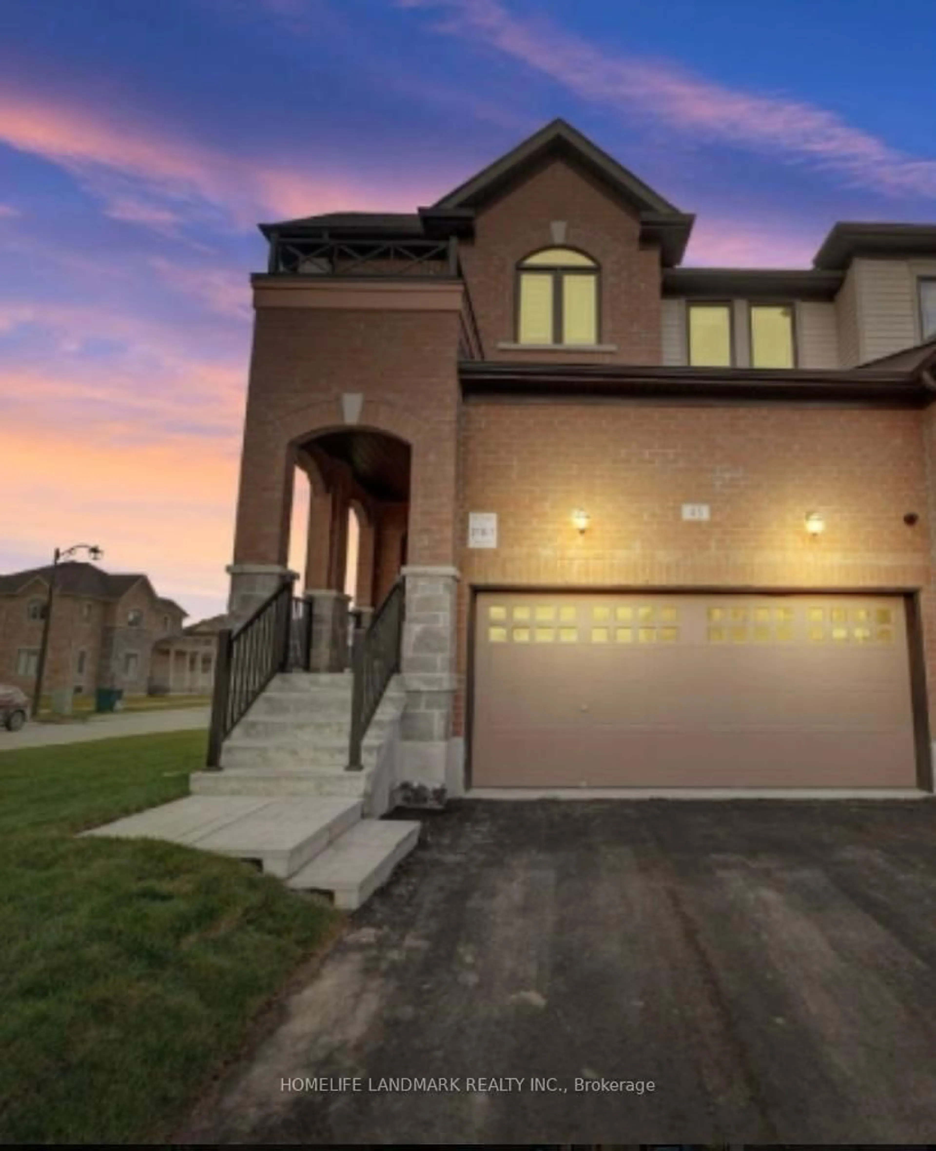 Home with brick exterior material, street for 43 Lorne Thomas Pl, New Tecumseth Ontario L9R 0T8