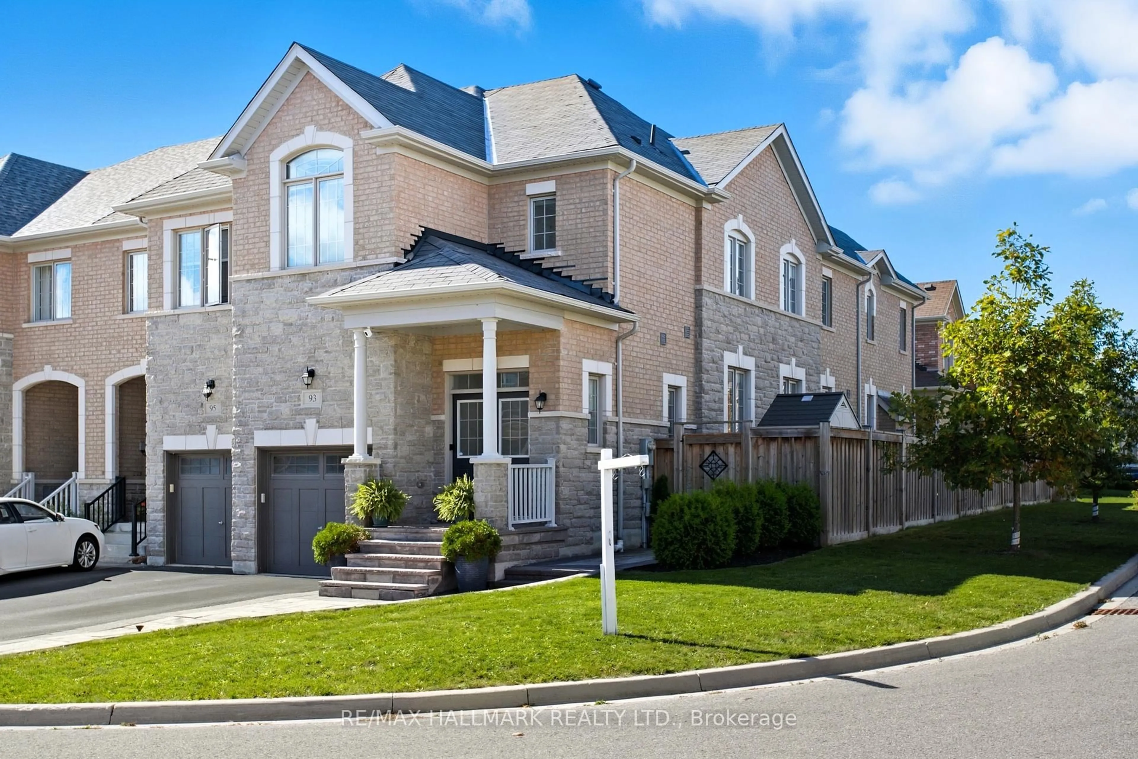 Home with brick exterior material, street for 93 Port Arthur Cres, Richmond Hill Ontario L4E 0Z9