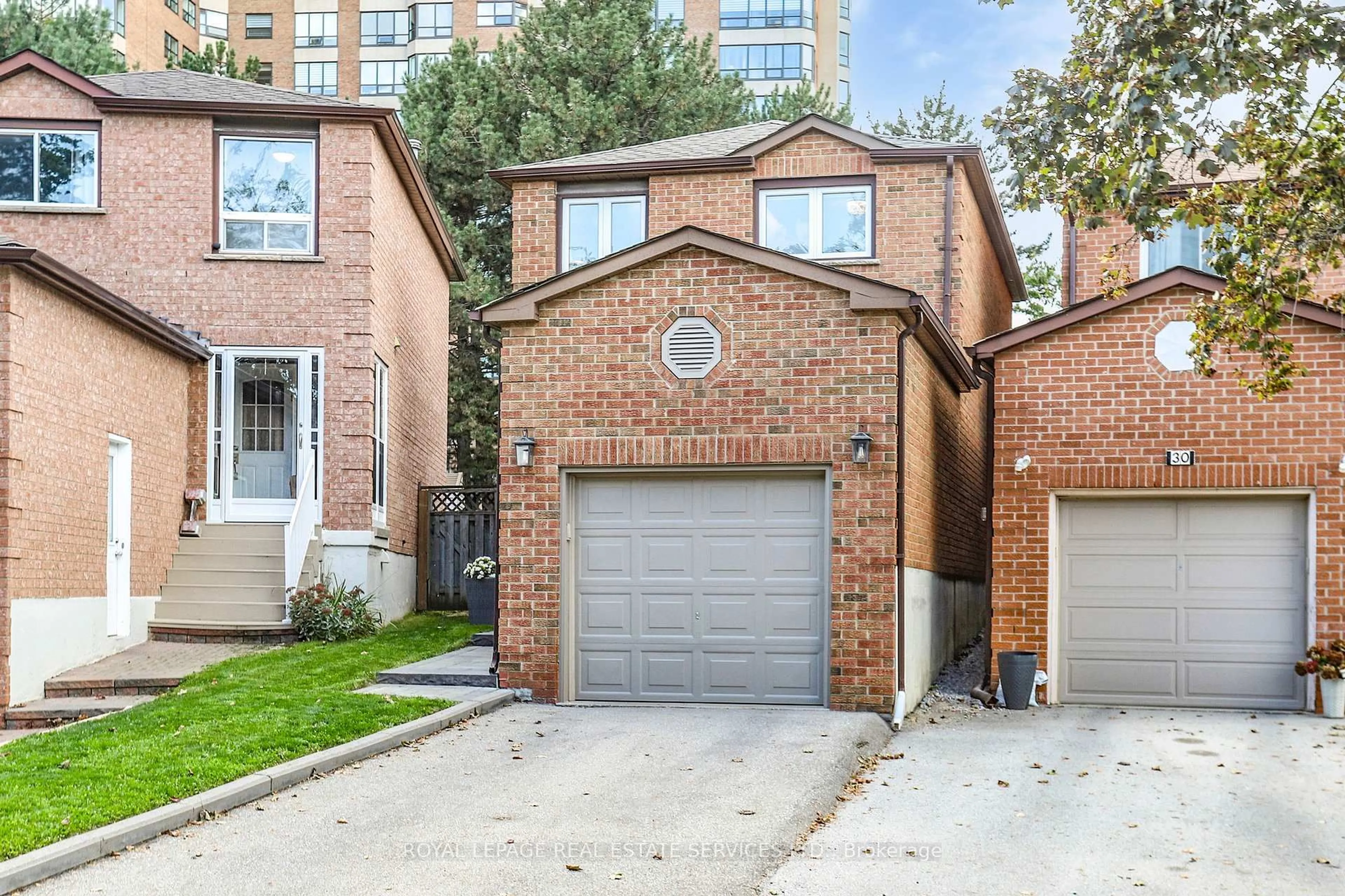 Home with brick exterior material, street for 28 Rejane Cres, Vaughan Ontario L4J 5A1
