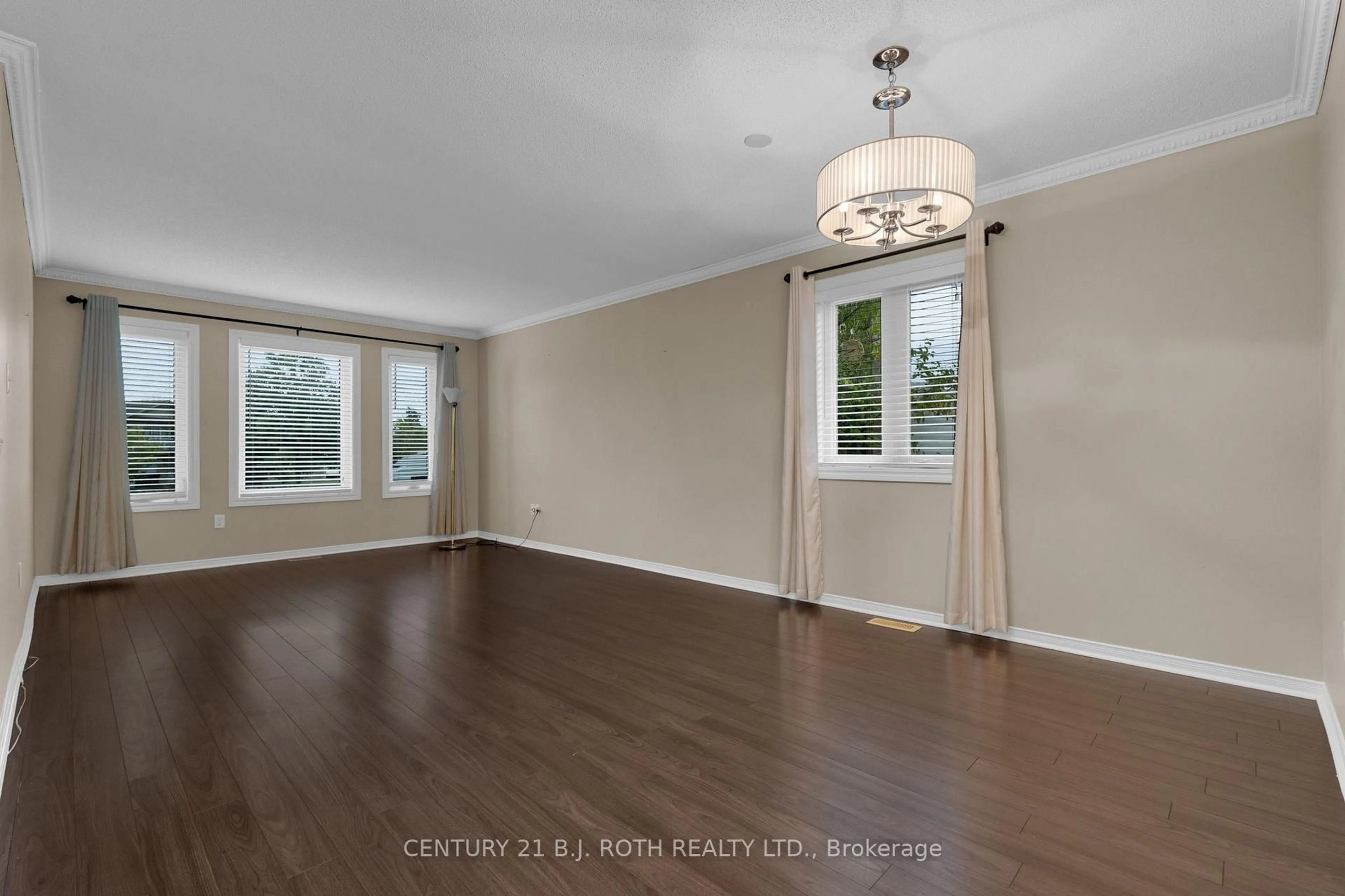 Unknown for 14 Stonemount Cres, Essa Ontario L0M 1B4
