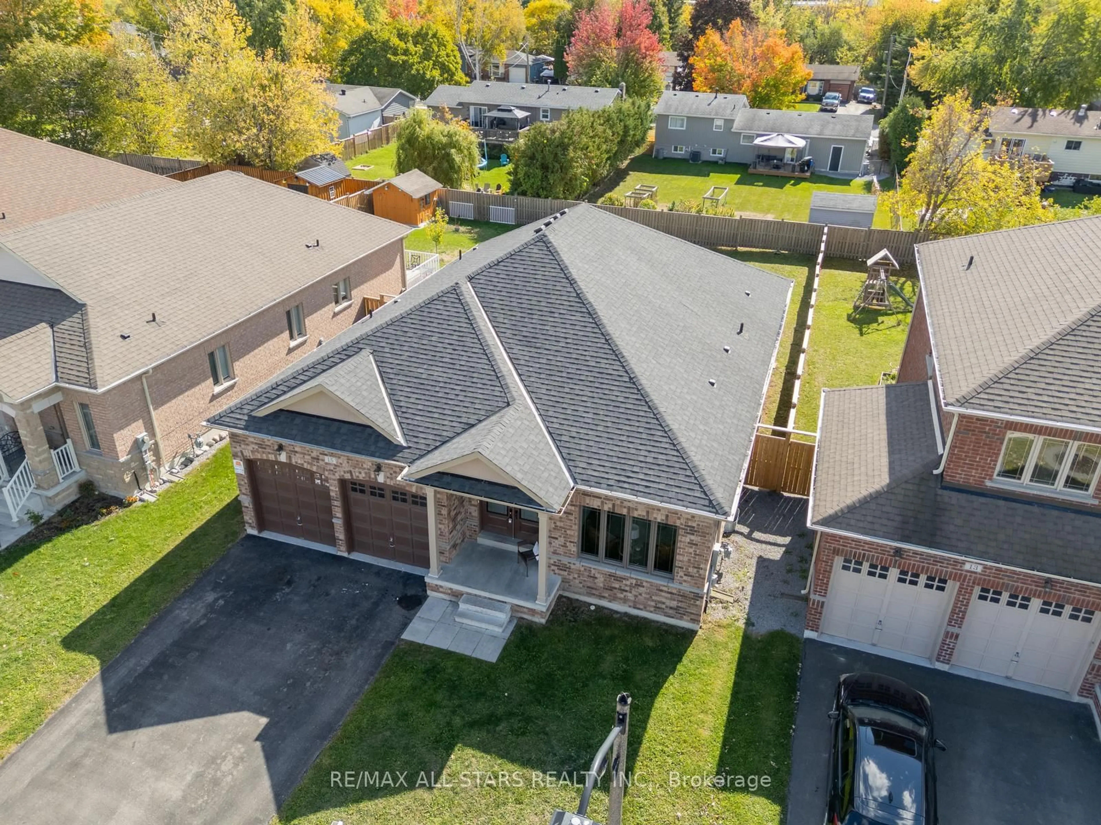 A pic from outside/outdoor area/front of a property/back of a property/a pic from drone, street for 15 Pollock Ave, Brock Ontario L0K 1A0