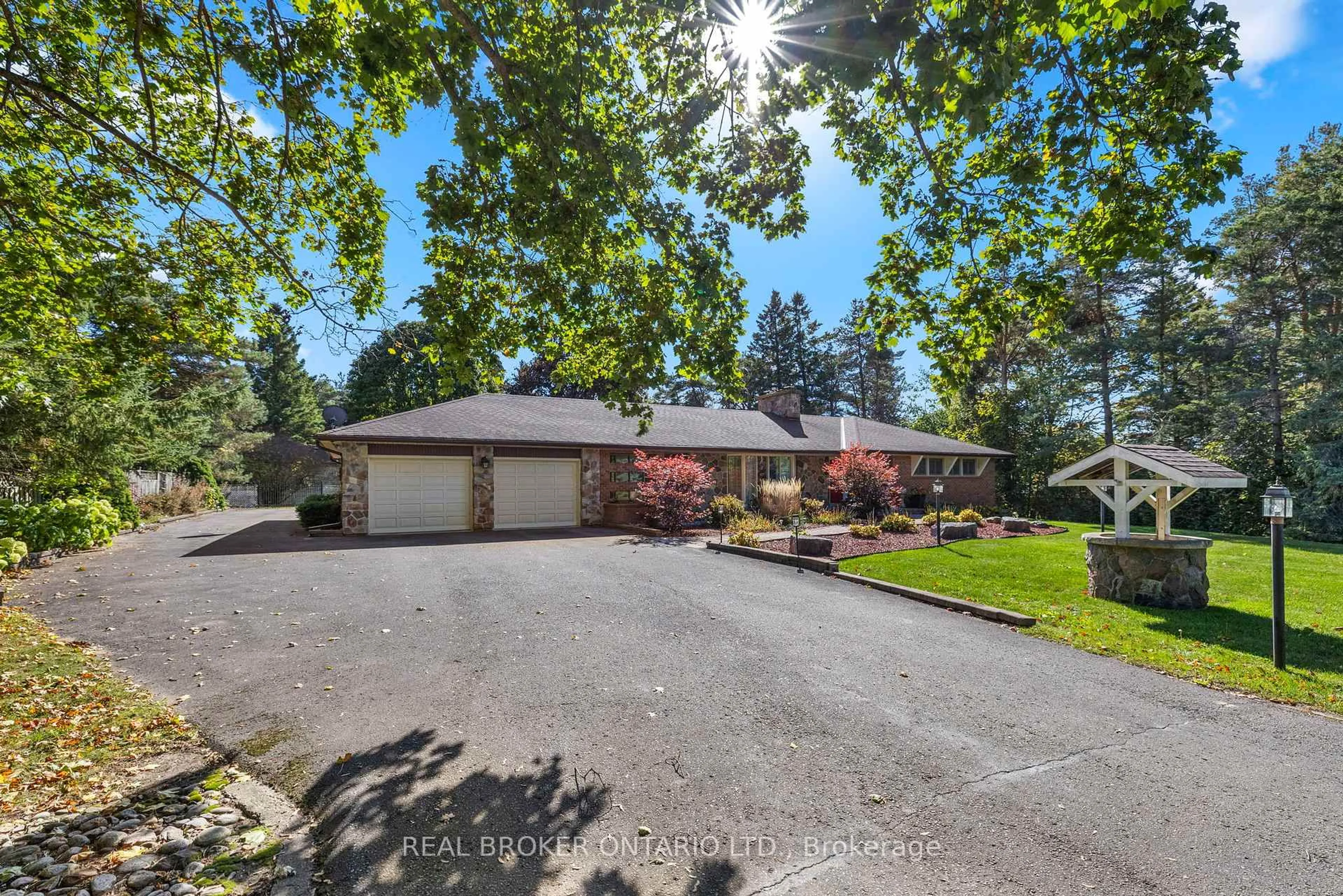 A pic from outside/outdoor area/front of a property/back of a property/a pic from drone, street for 309 Wagg Rd, Uxbridge Ontario L0C 1A0