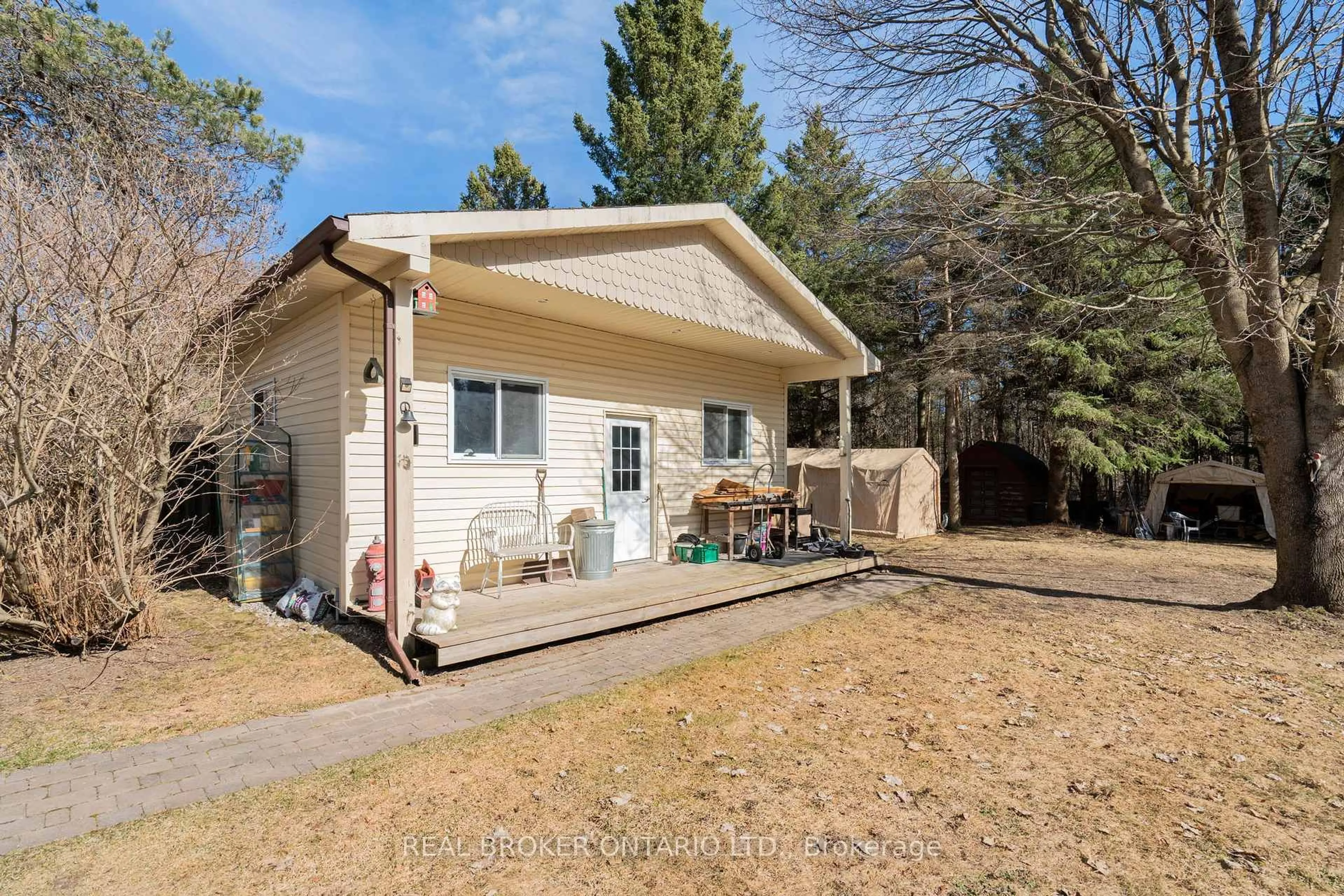 Home with vinyl exterior material, unknown for 309 Wagg Rd, Uxbridge Ontario L0C 1A0