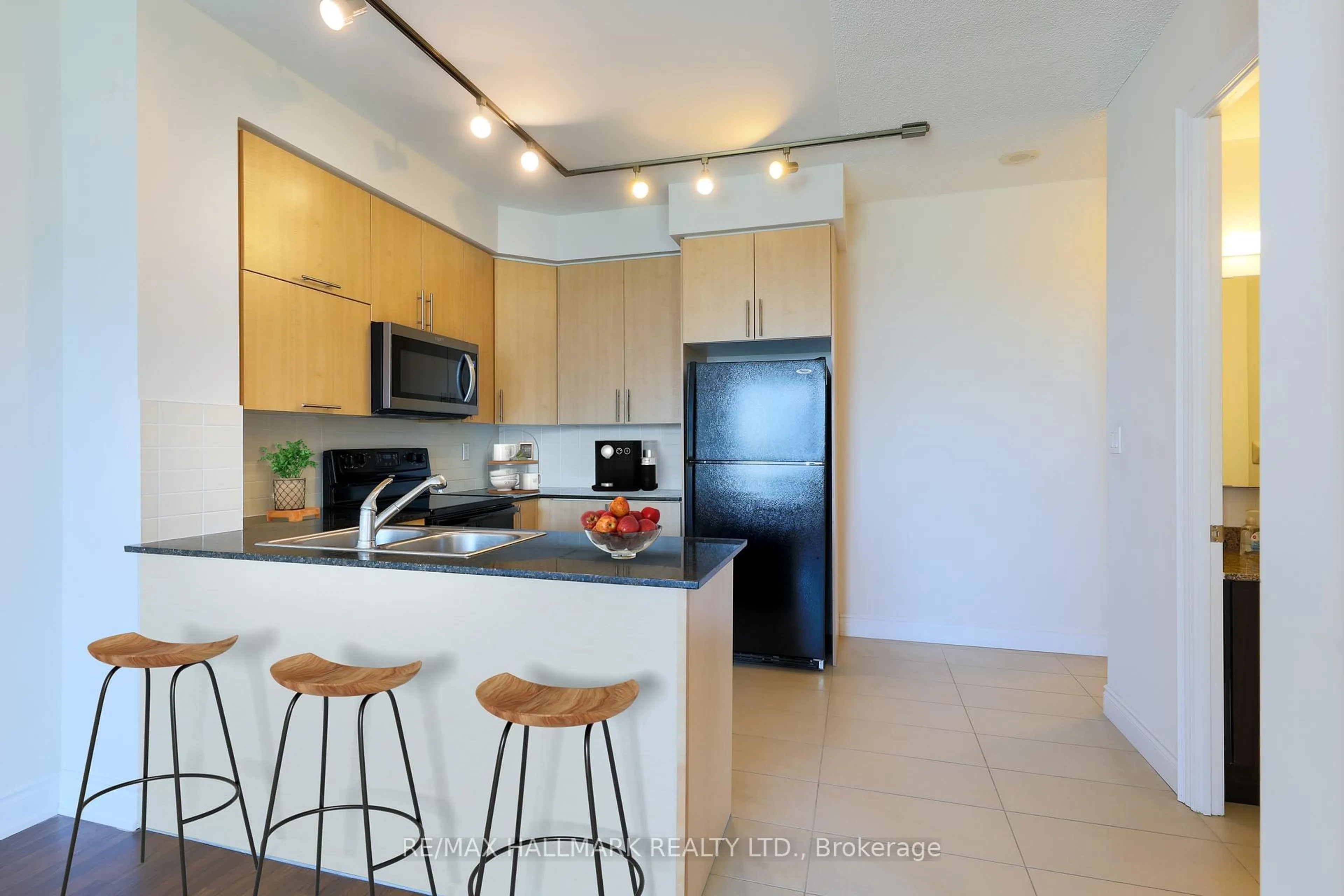 Standard kitchen, unknown for 50 Clegg Rd #1222, Markham Ontario L6G 0C6