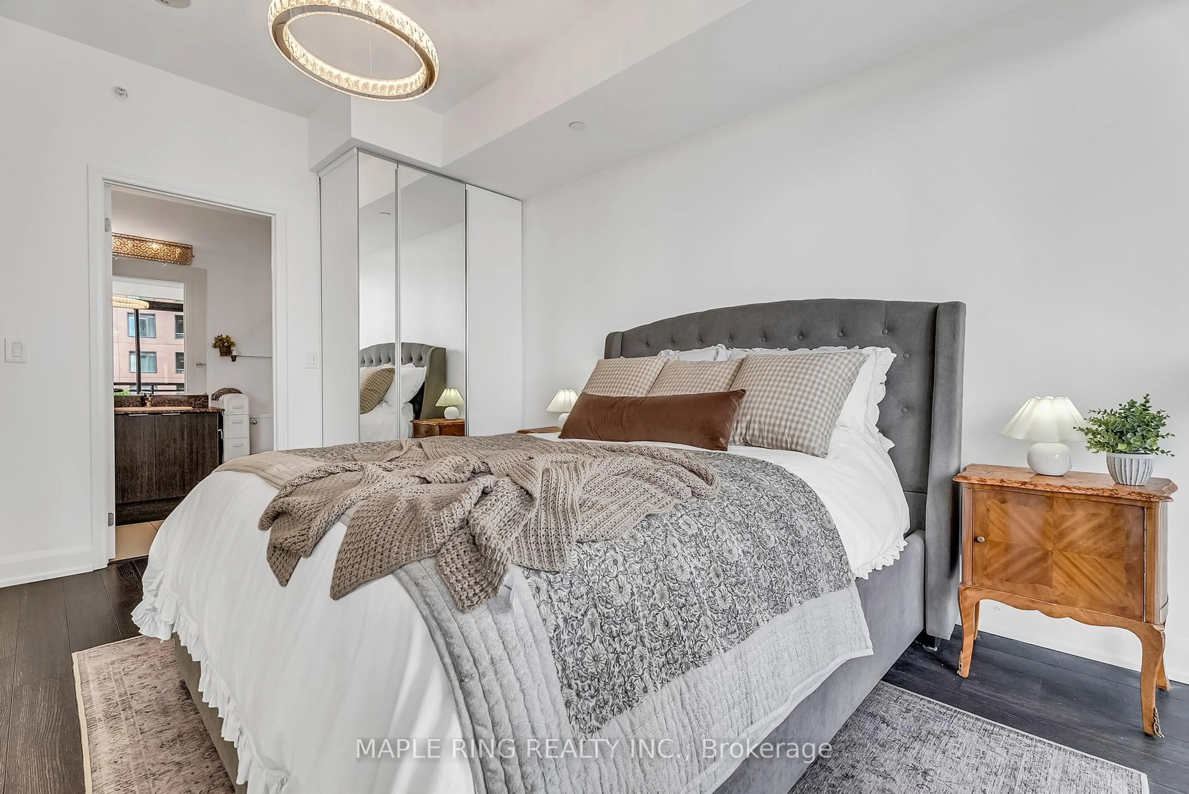 Bedroom with bed, unknown for 2910 Highway 7 #1406, Vaughan Ontario L4K 0G3