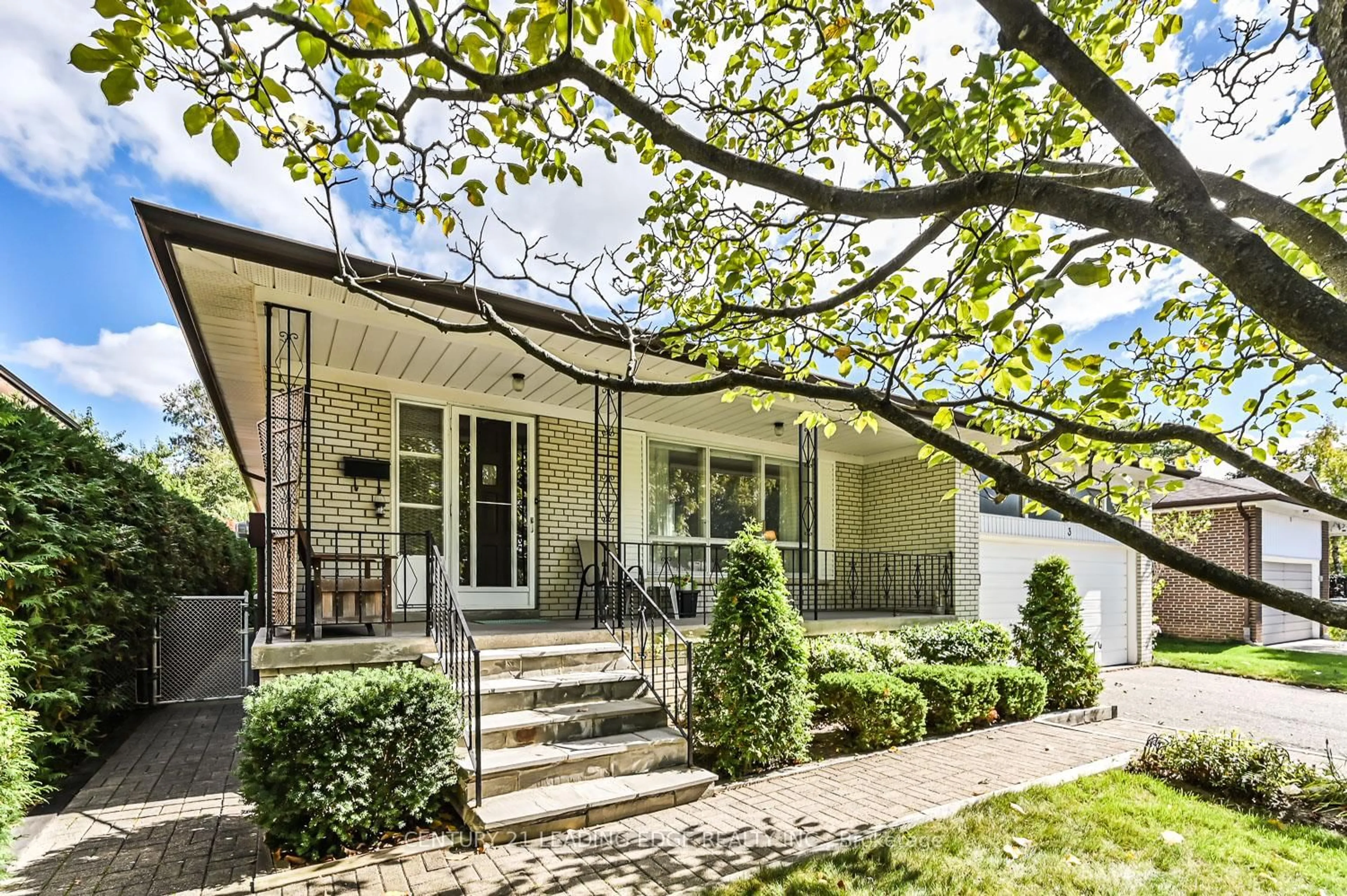 Home with brick exterior material, street for 3 James Speight Rd, Markham Ontario L3P 3G3