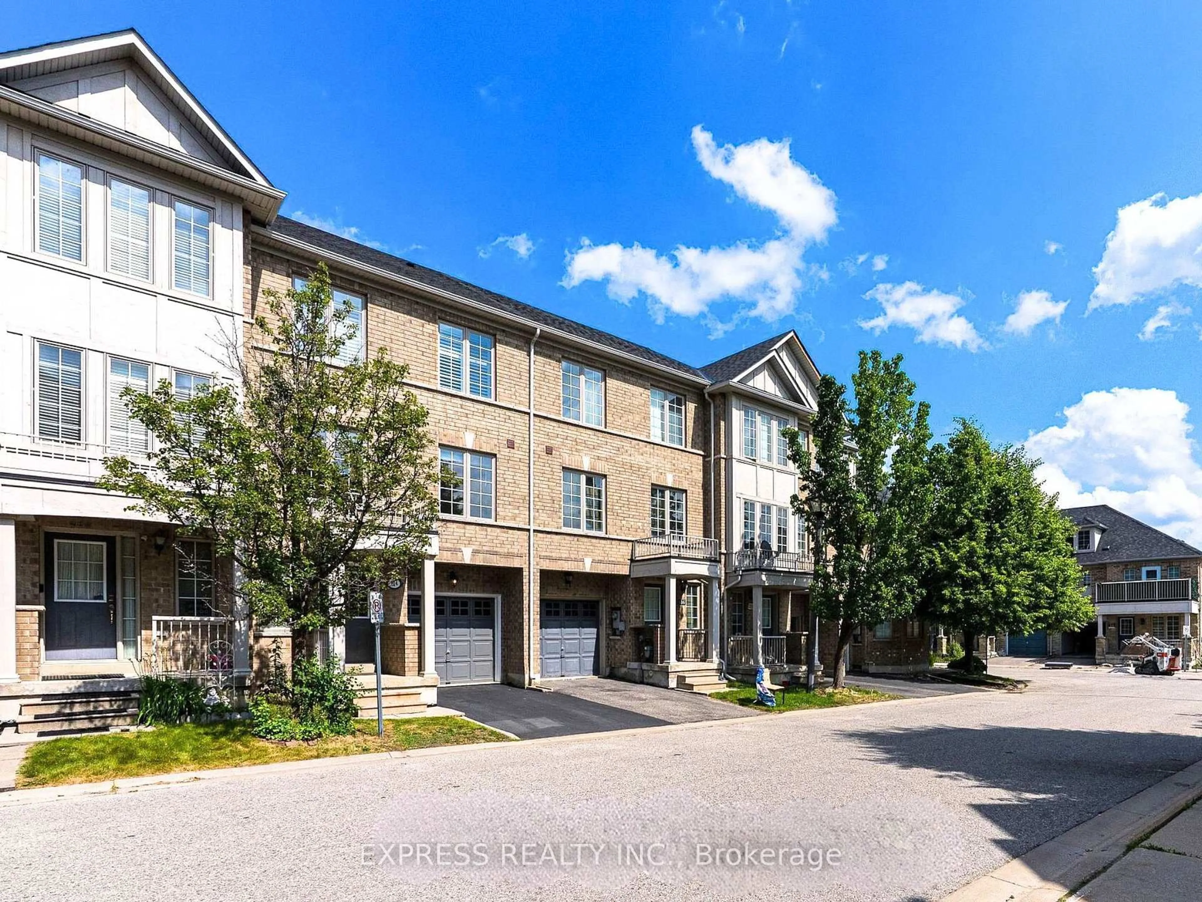 A pic from outside/outdoor area/front of a property/back of a property/a pic from drone, street for 104 Prince Charles Way, Markham Ontario L6C 0B5