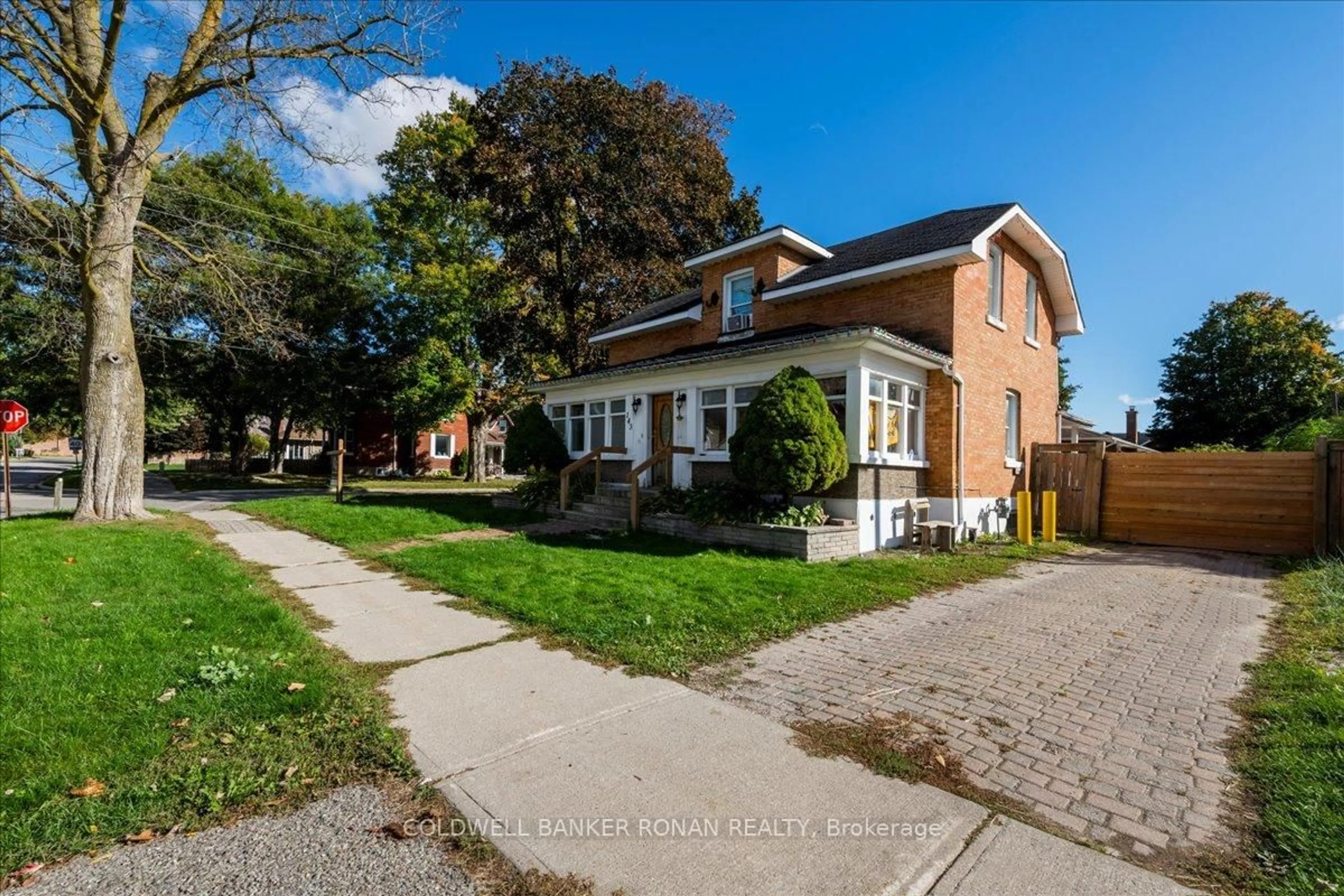 Home with brick exterior material, street for 143 Wellington St, New Tecumseth Ontario L9R 1G5